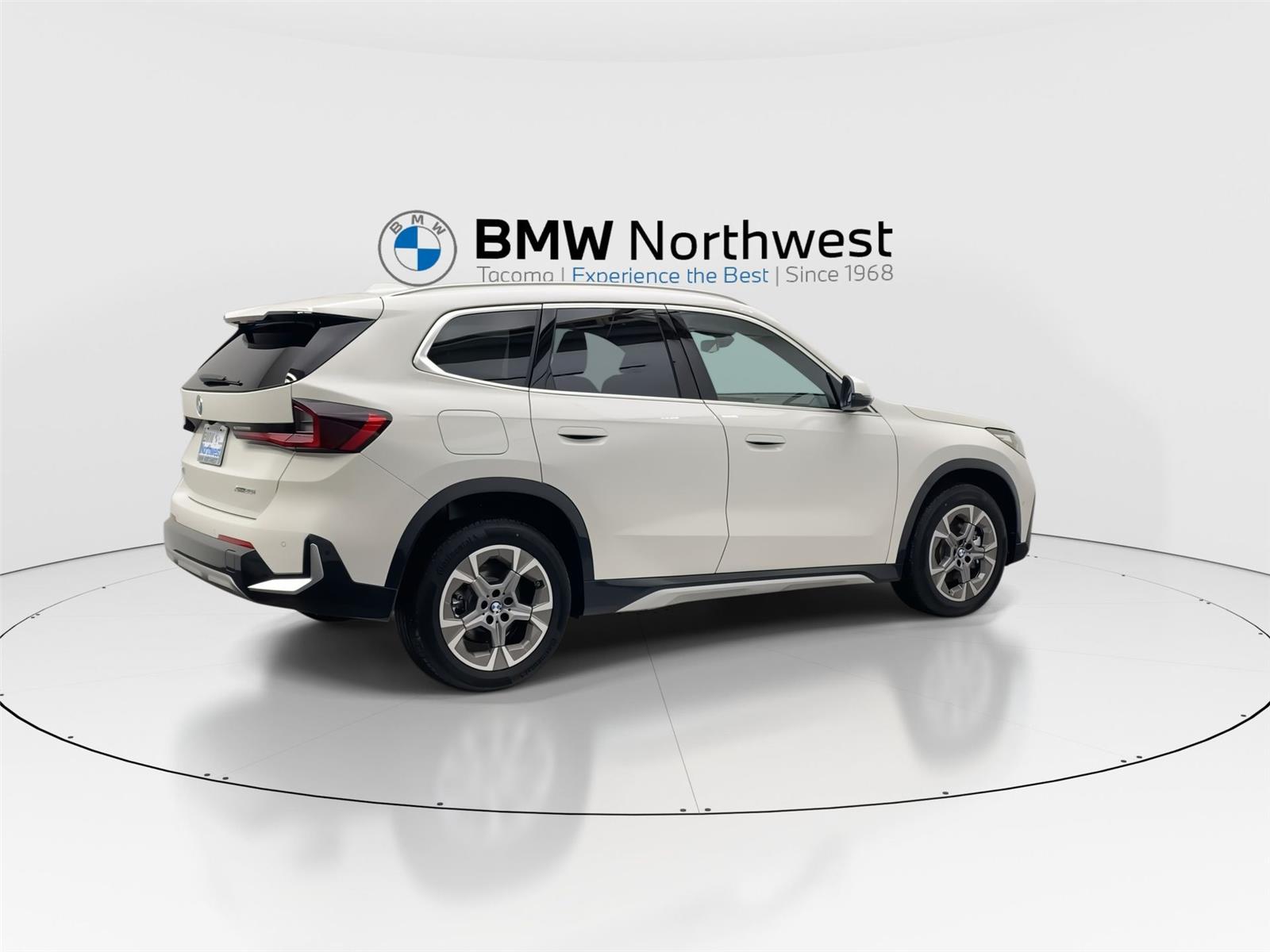 2025 Bmw X1 XDrive28i photo 2