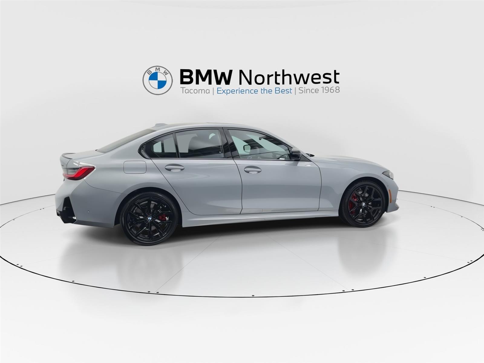 2026 Bmw 330i Sedan photo 4