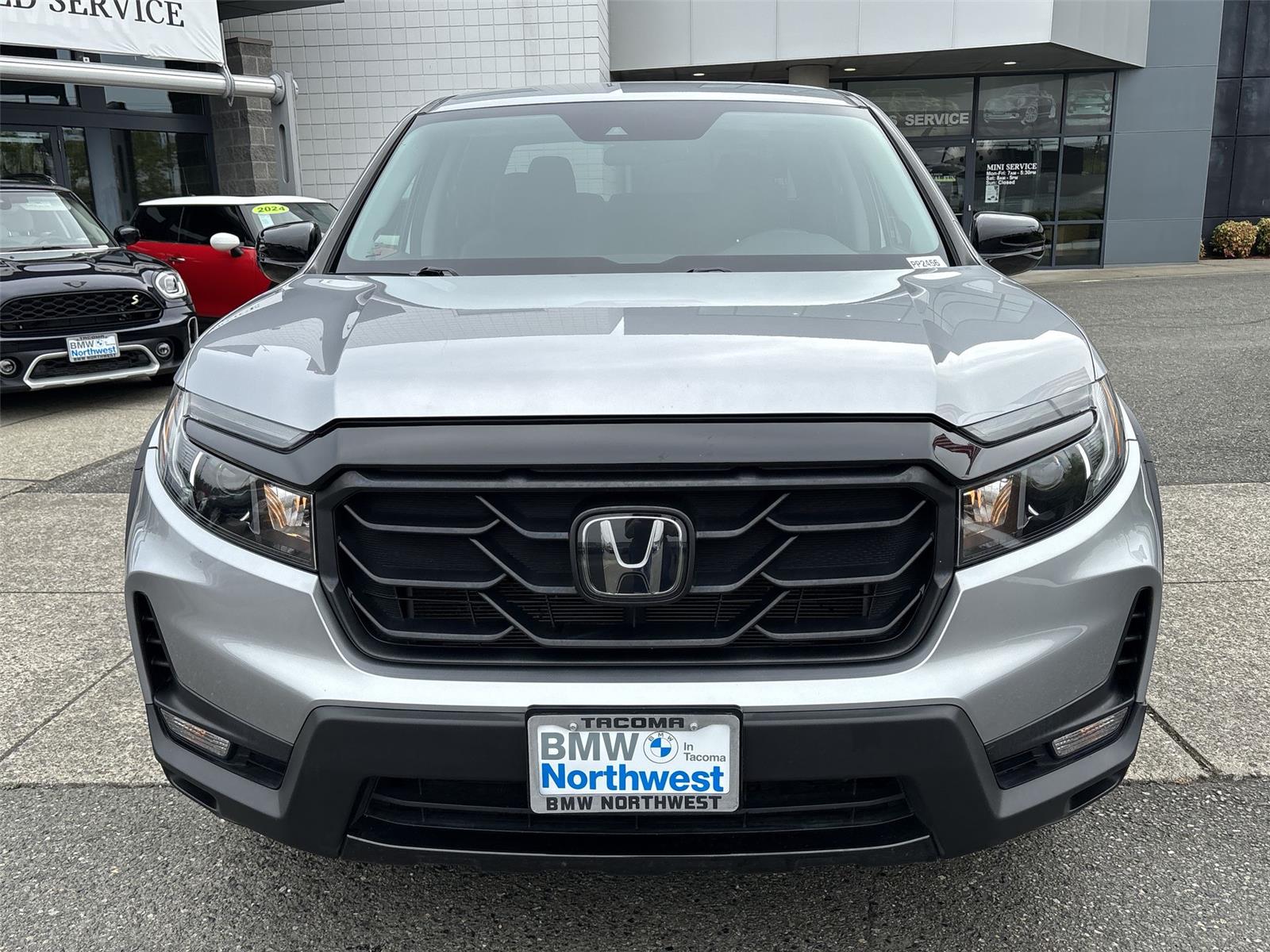 2021 Honda Ridgeline Sport photo 2