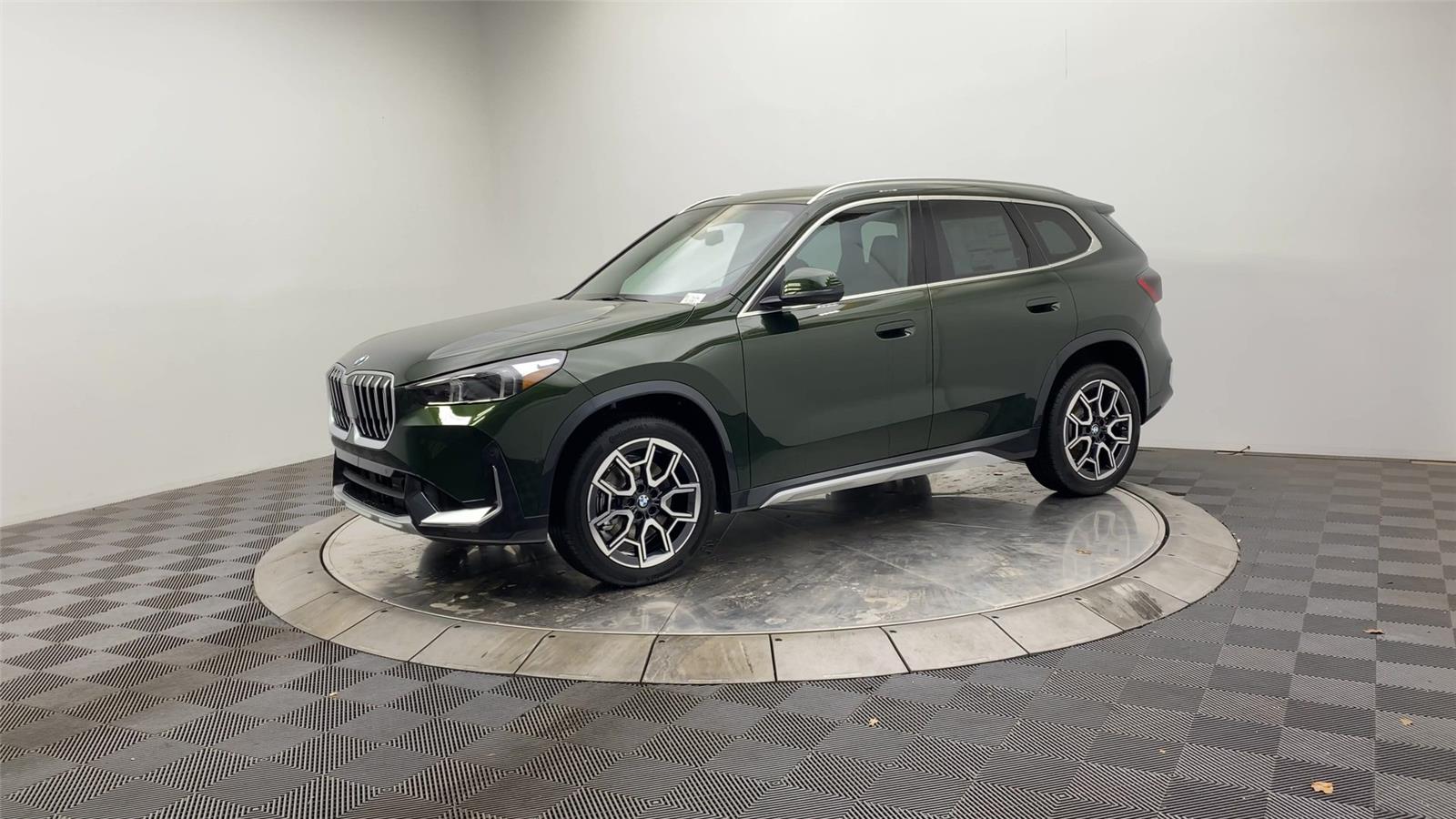 2025 Bmw X1 XDrive28i photo 3