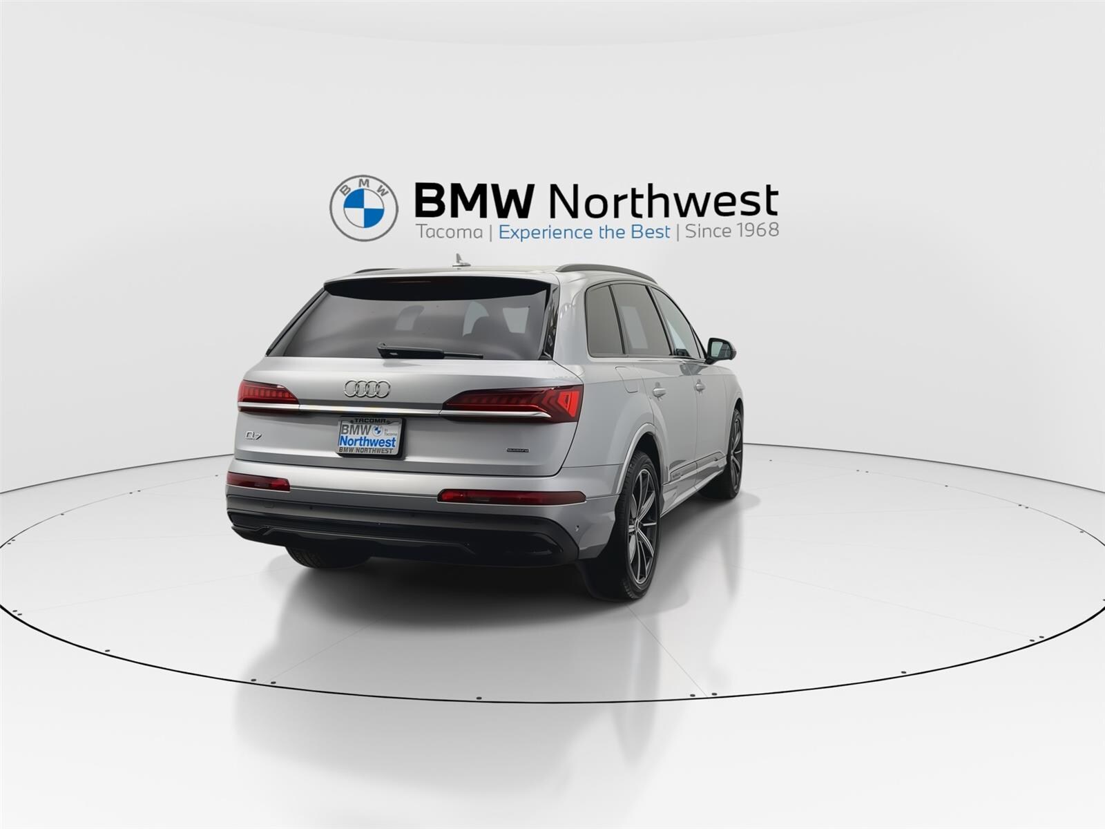 2021 Audi Q7 Premium Plus photo 2