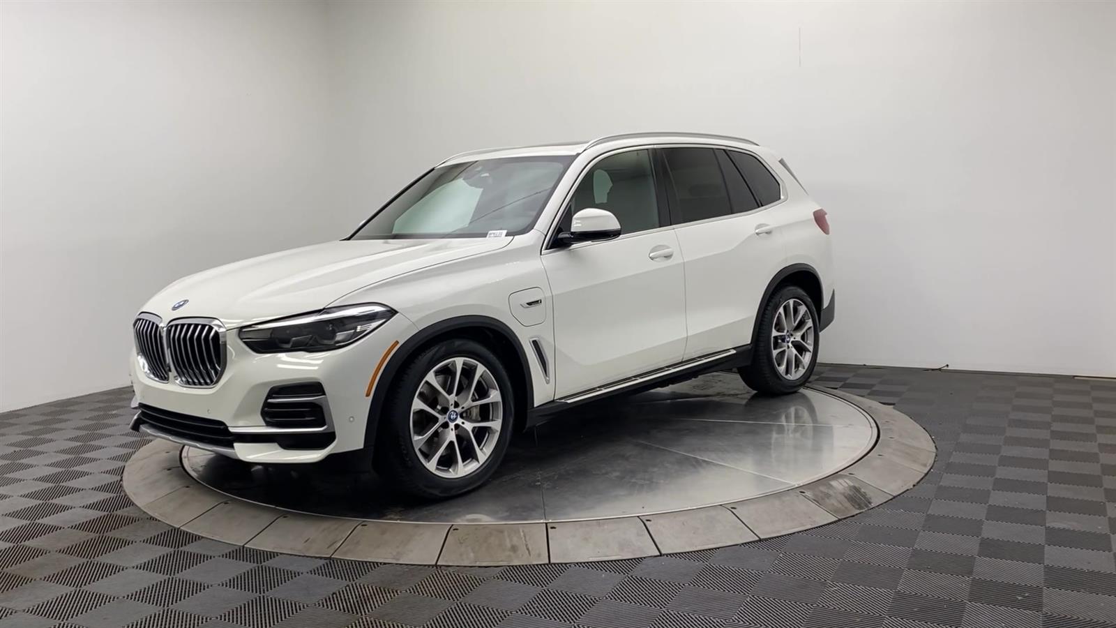 Used 2023 BMW X5 45e with VIN 5UXTA6C04P9P20690 for sale in Tacoma, WA