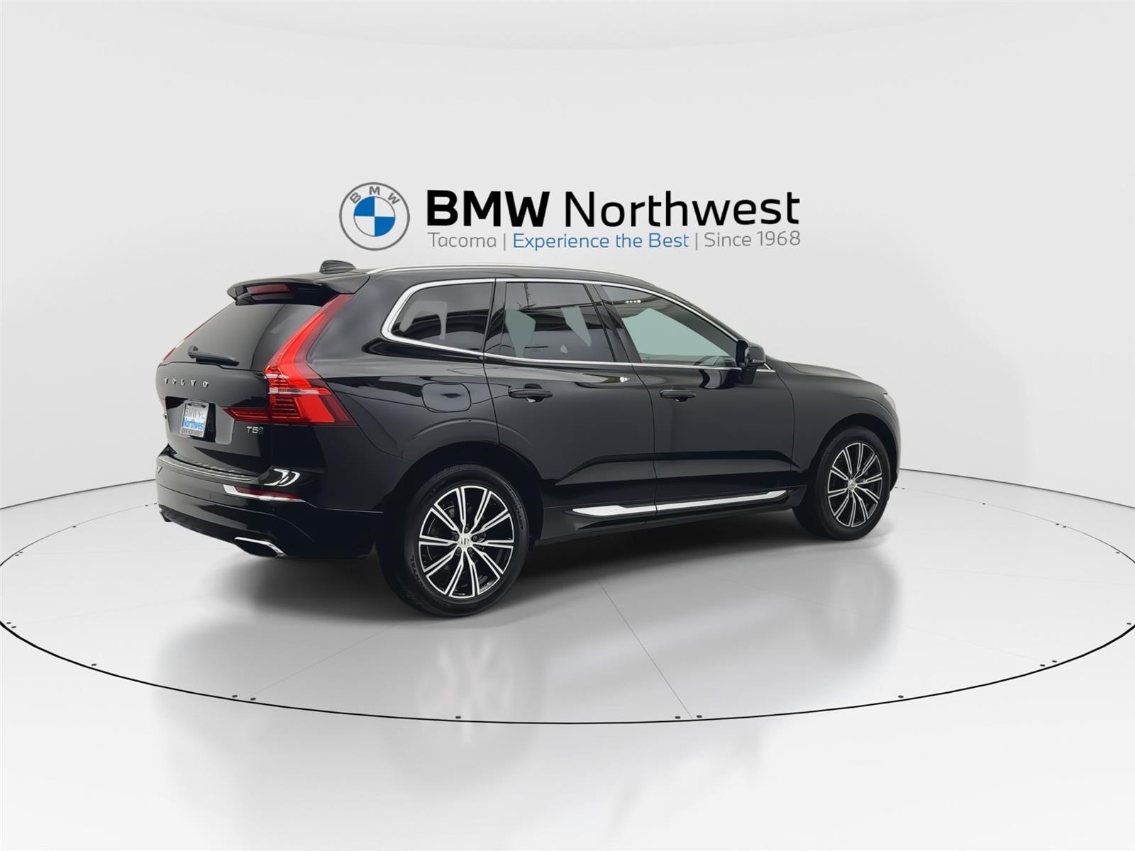 2021 Volvo XC60 Inscription photo 2