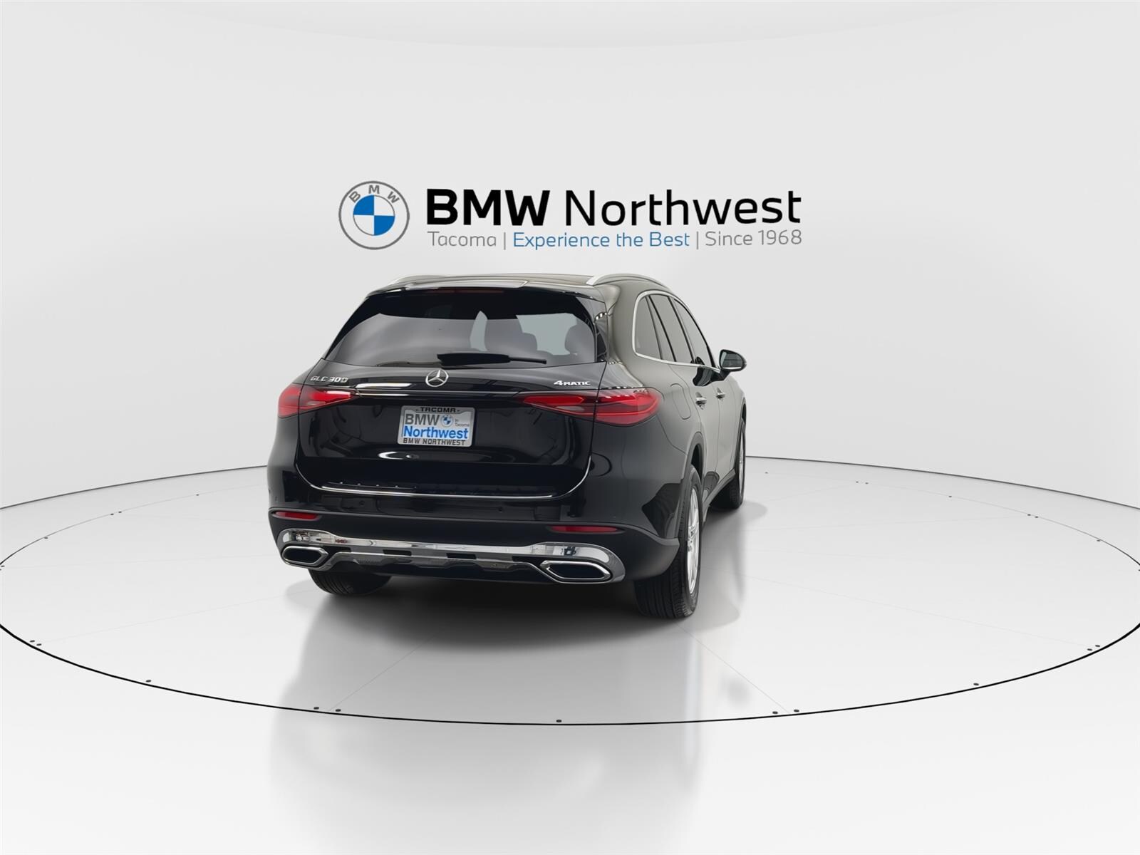 2023 Mercedes Benz GLC 300 4MATIC photo 2