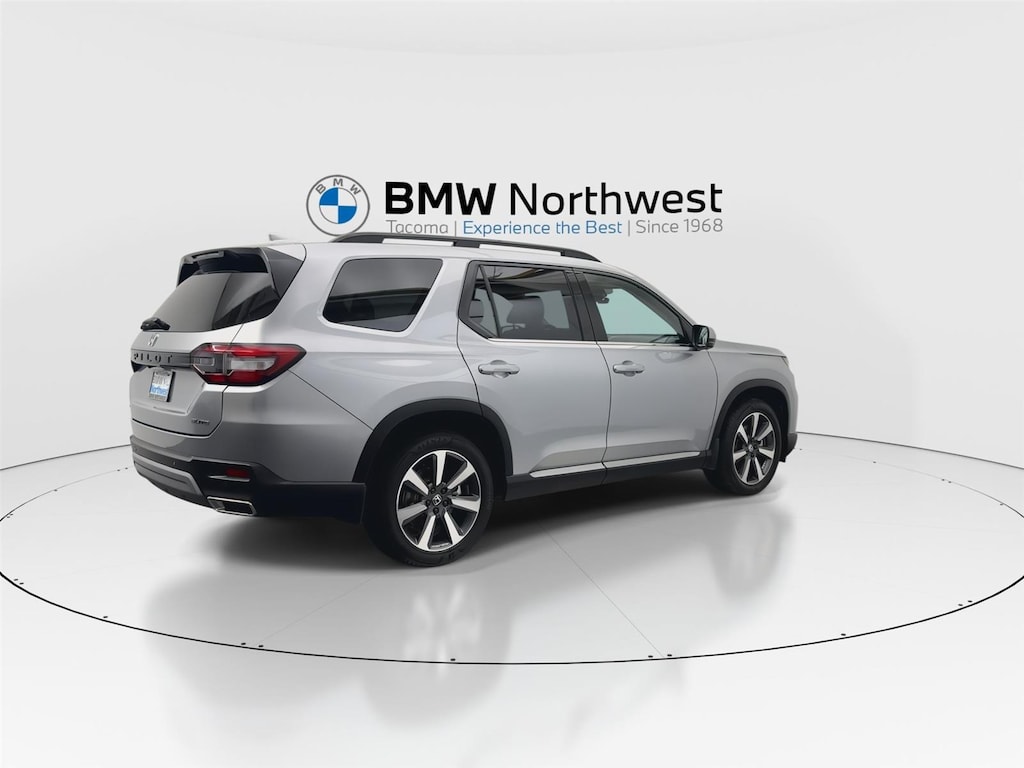 Used 2023 Honda Pilot Elite SUV