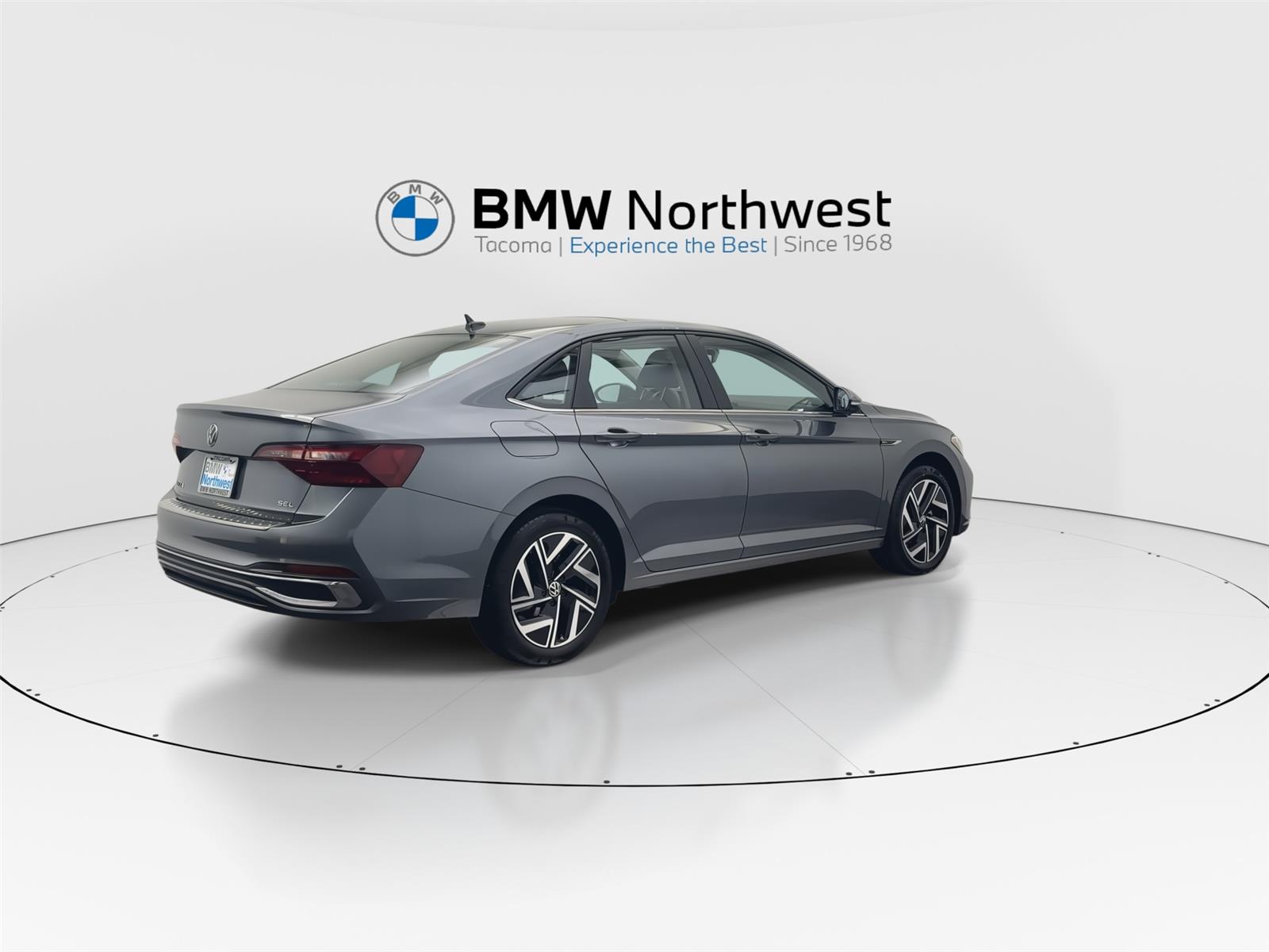 2023 Volkswagen Jetta SEL photo 3