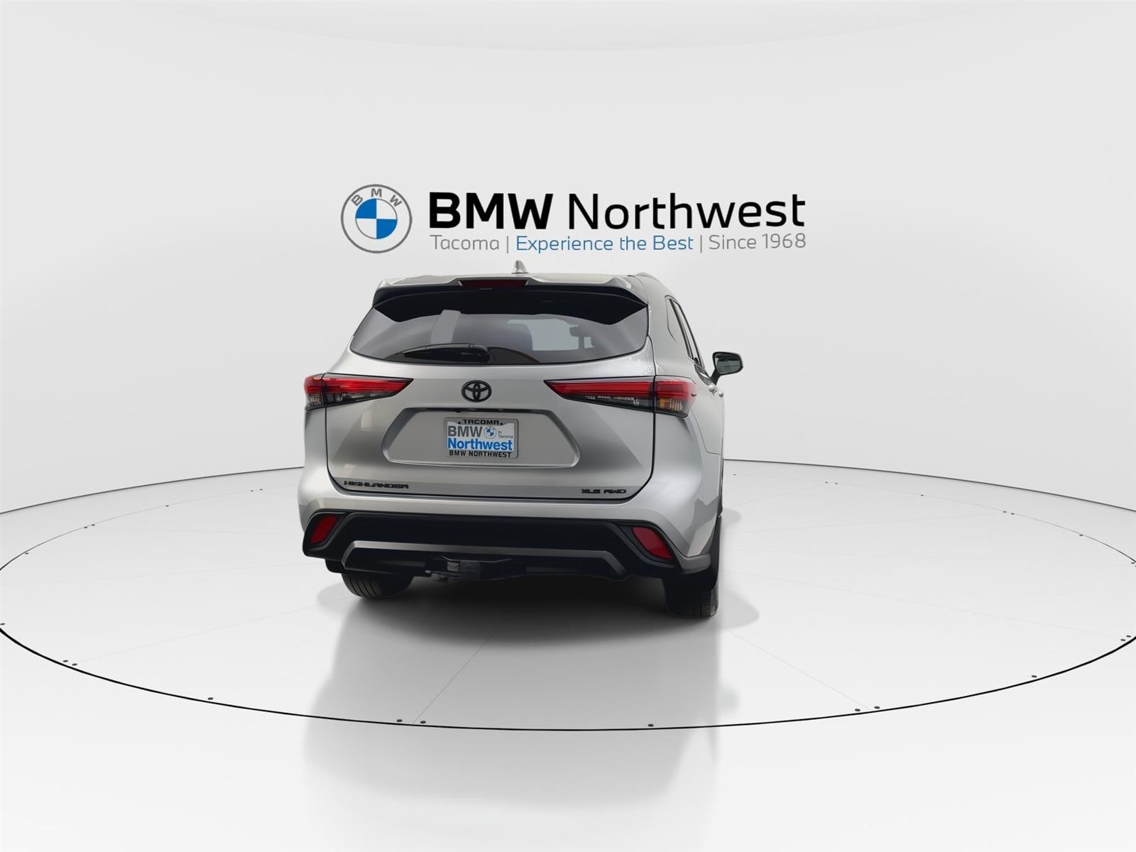 Used 2022 Toyota Highlander XLE with VIN 5TDGZRBH9NS217224 for sale in Tacoma, WA