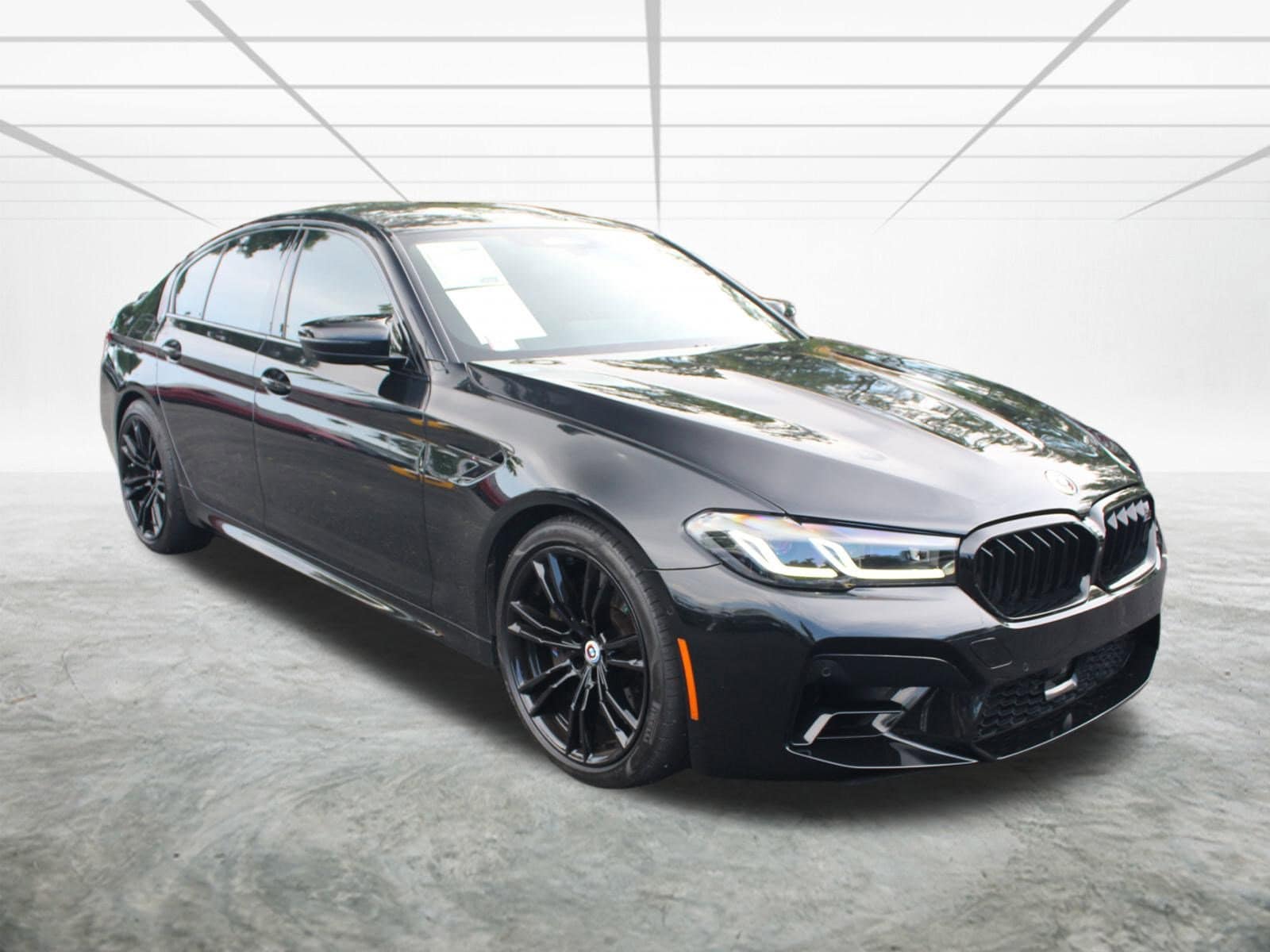 2023 BMW M5