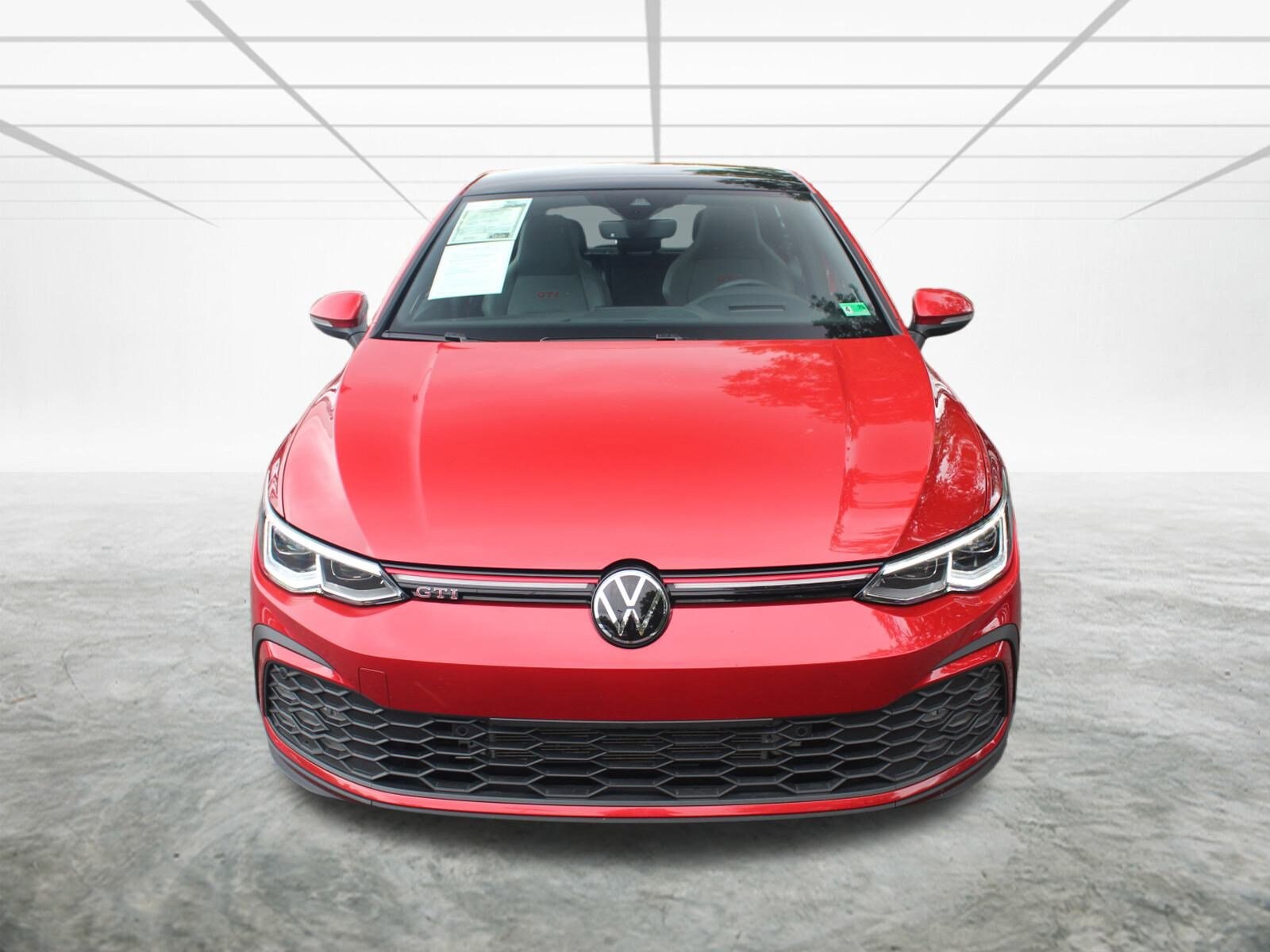 2024 Volkswagen Golf GTI Autobahn photo 2