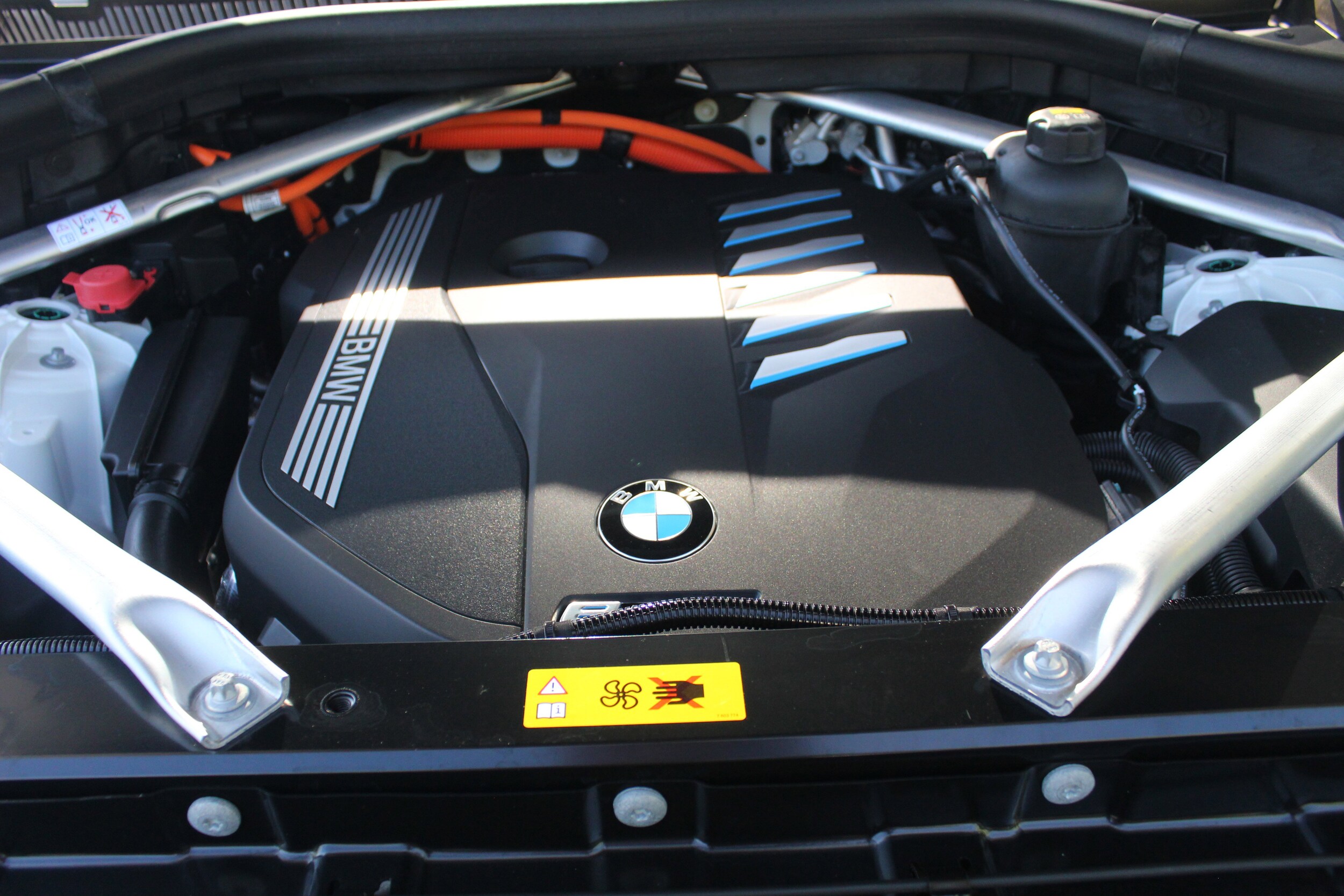 2023 Bmw X5 xDrive45e photo 3