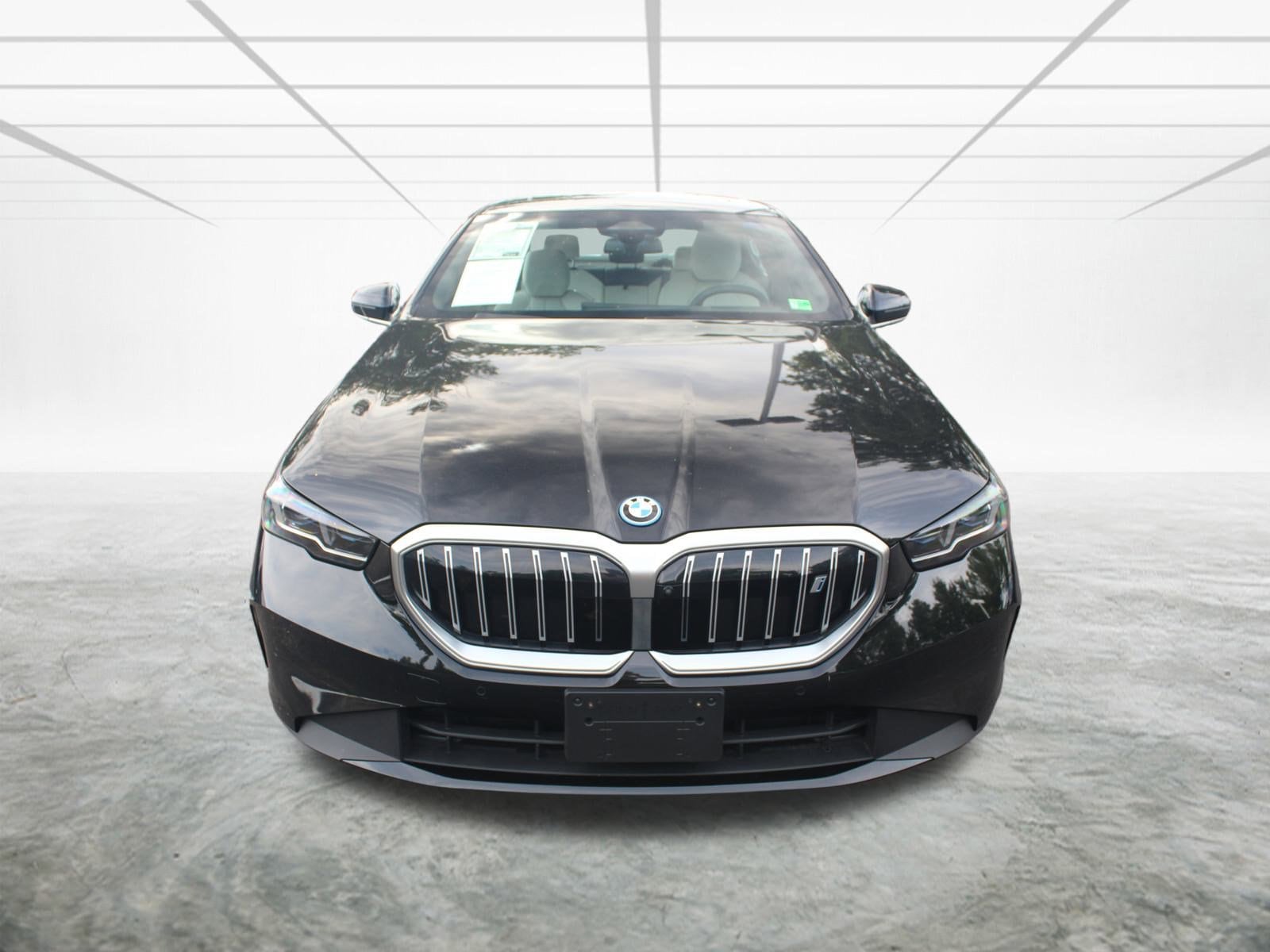 Used 2025 BMW i5 Base with VIN WBY13HG08SCT27701 for sale in Alexandria, VA