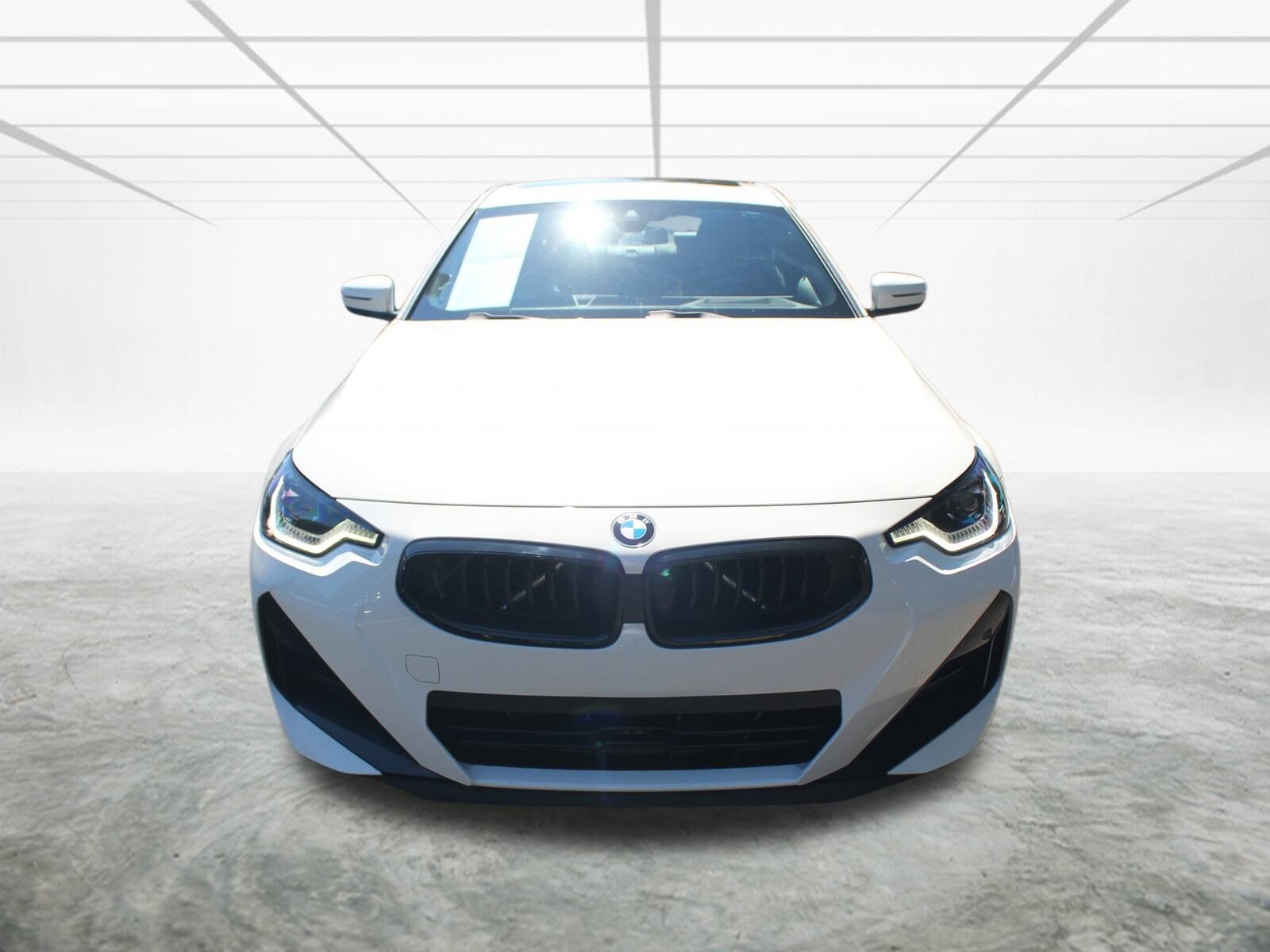 2023 Bmw 230i xDrive photo 2