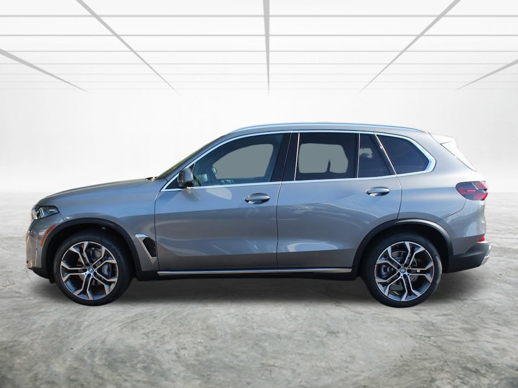 New 2026 BMW X5 xDrive40i SUV