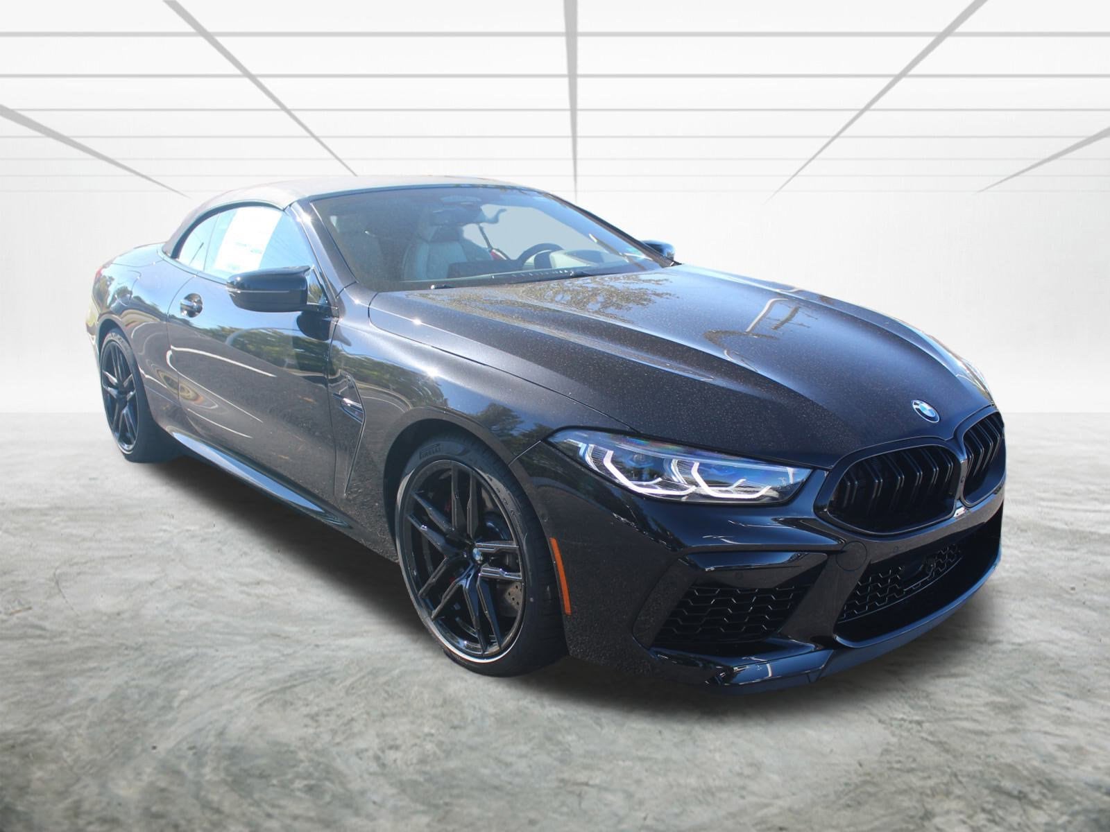 2025 BMW M8 Convertible  2025 BMW M8 Convertible