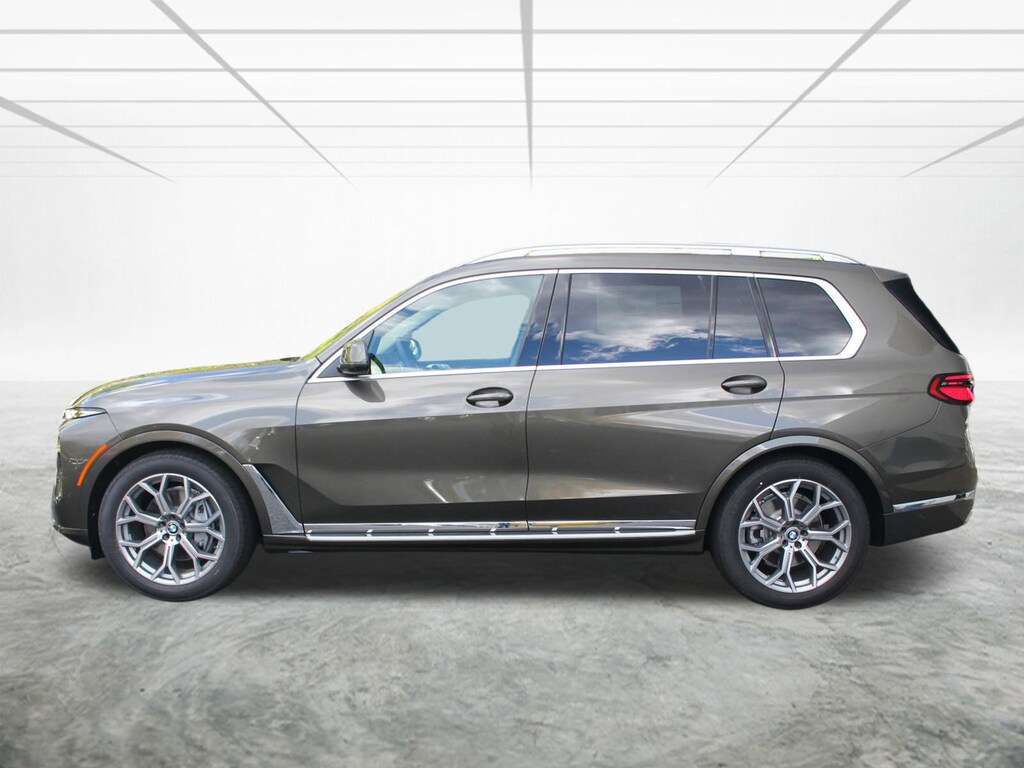 New 2026 BMW X7 xDrive40i SUV