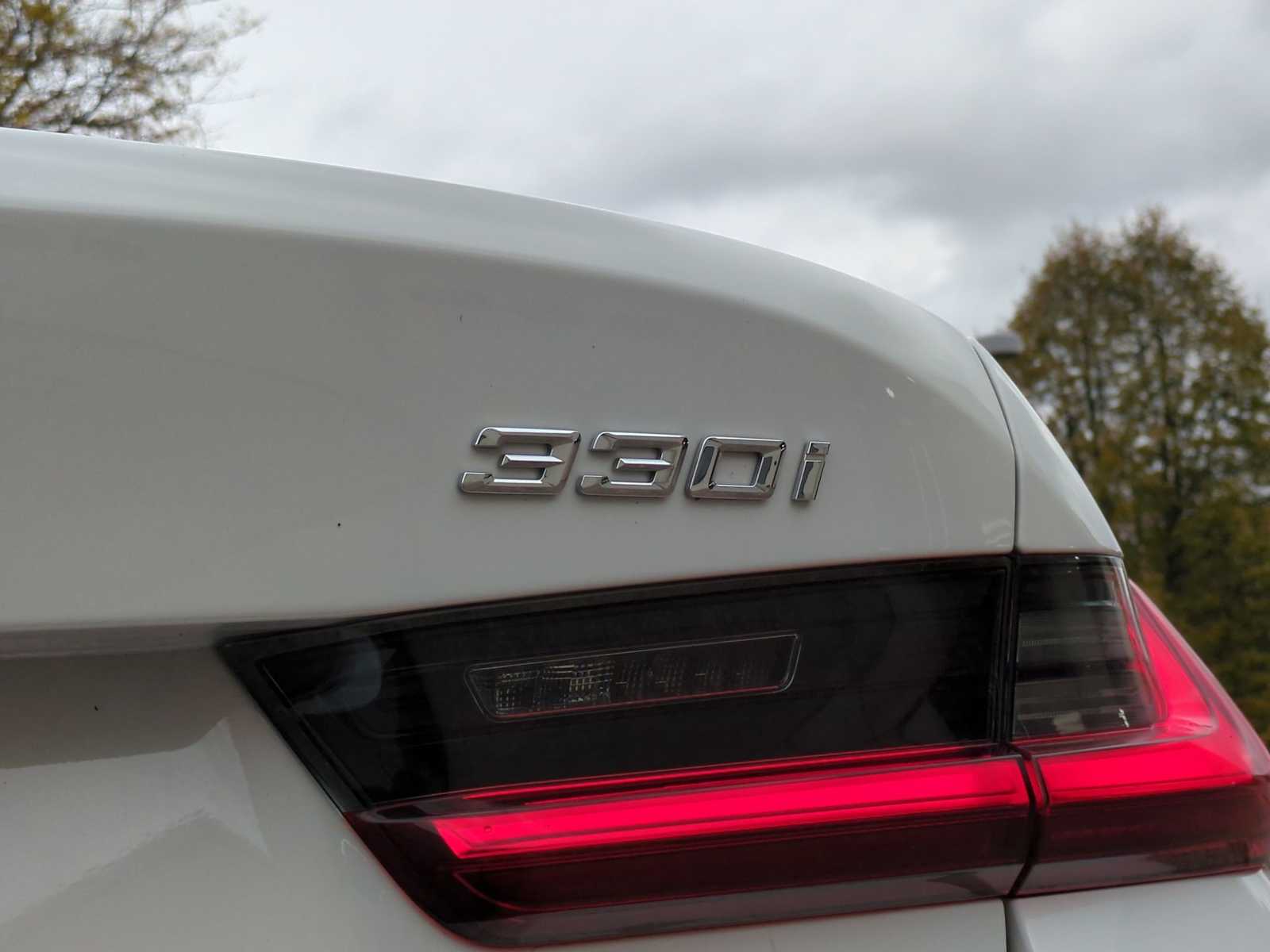 Thumbnail: 2025 BMW 3 Series - 13