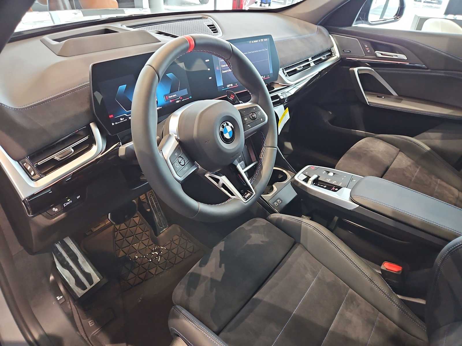 Thumbnail: 2026 BMW X1 - 10