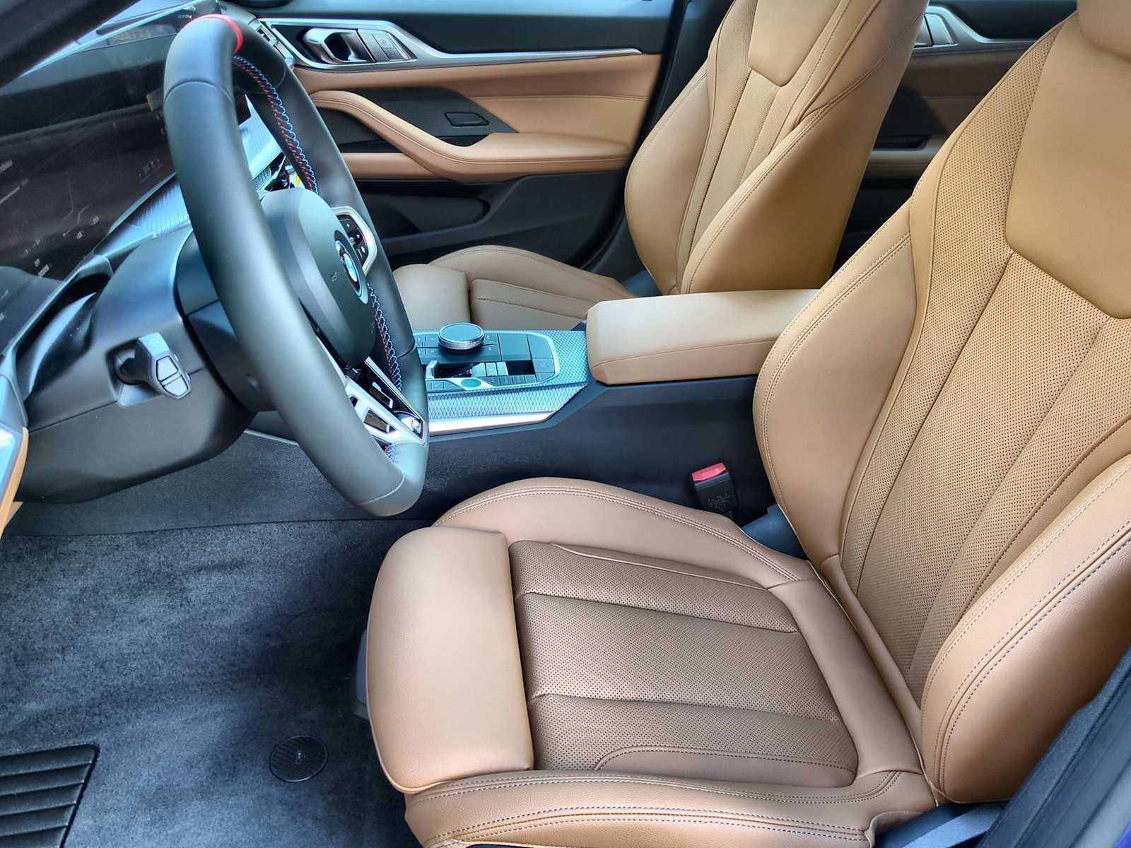 Thumbnail: 2025 BMW i4 - 16