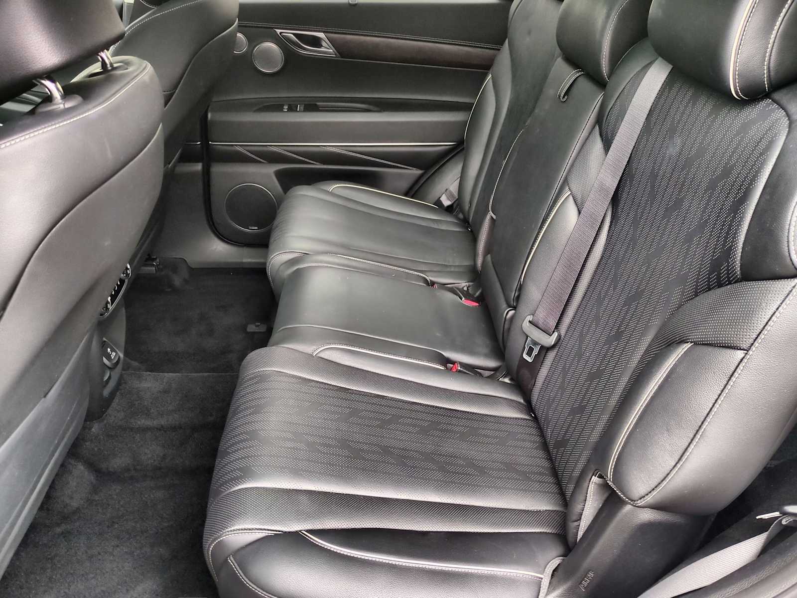 Thumbnail: 2022 Genesis GV80 - 20