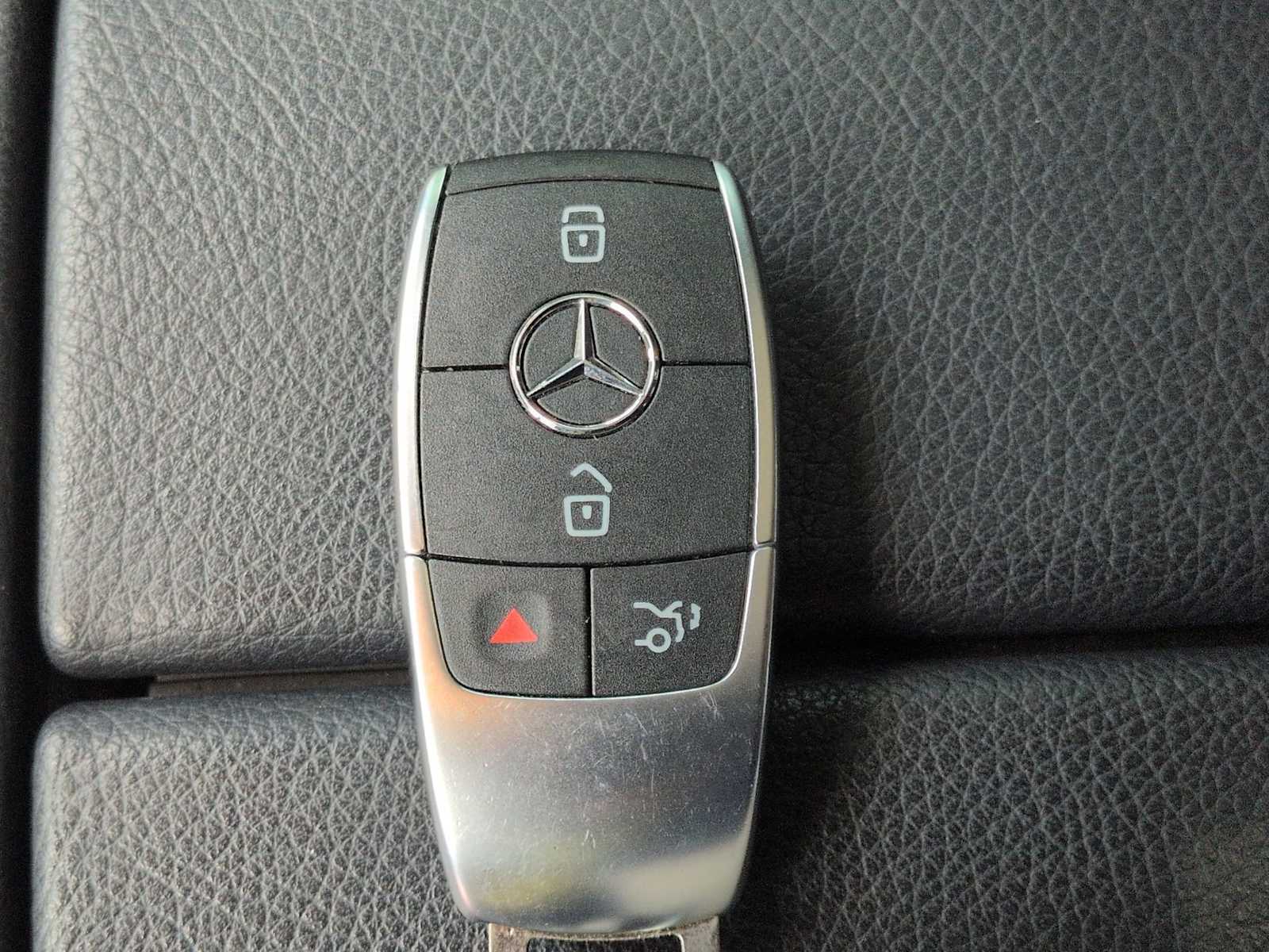 Thumbnail: 2023 Mercedes-Benz GLE - 35