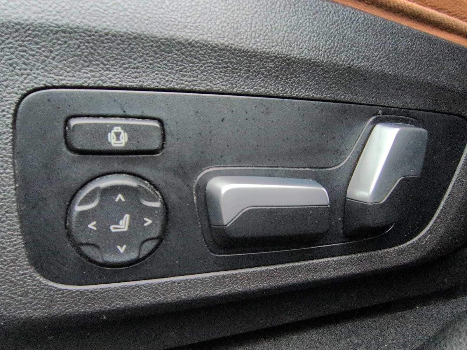 Thumbnail: 2021 BMW X4 - 23