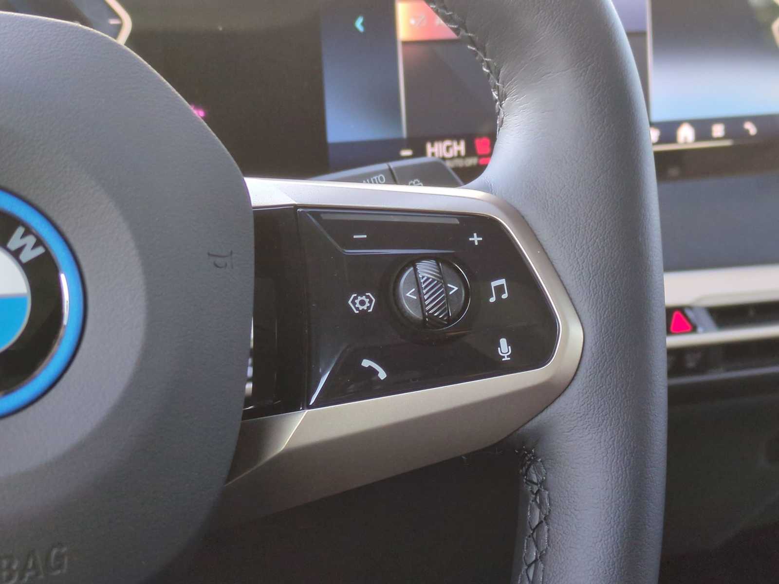 Thumbnail: 2025 BMW iX - 26