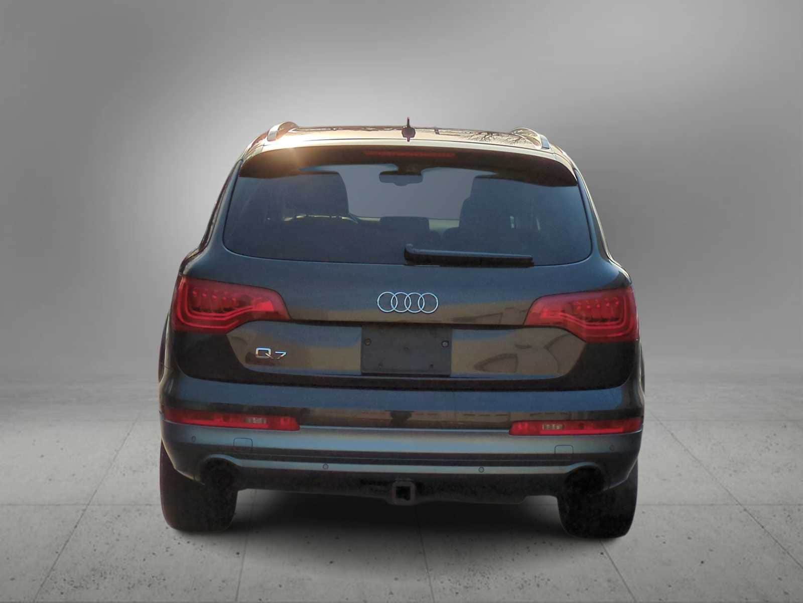 Thumbnail: 2011 Audi Q7 - 7
