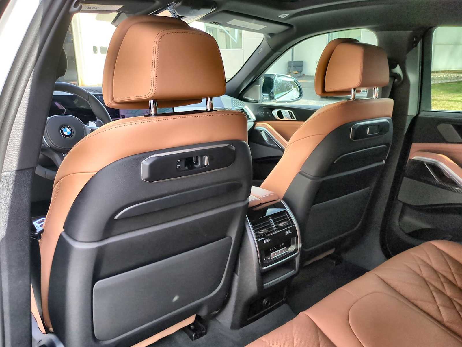 Thumbnail: 2026 BMW X6 - 18