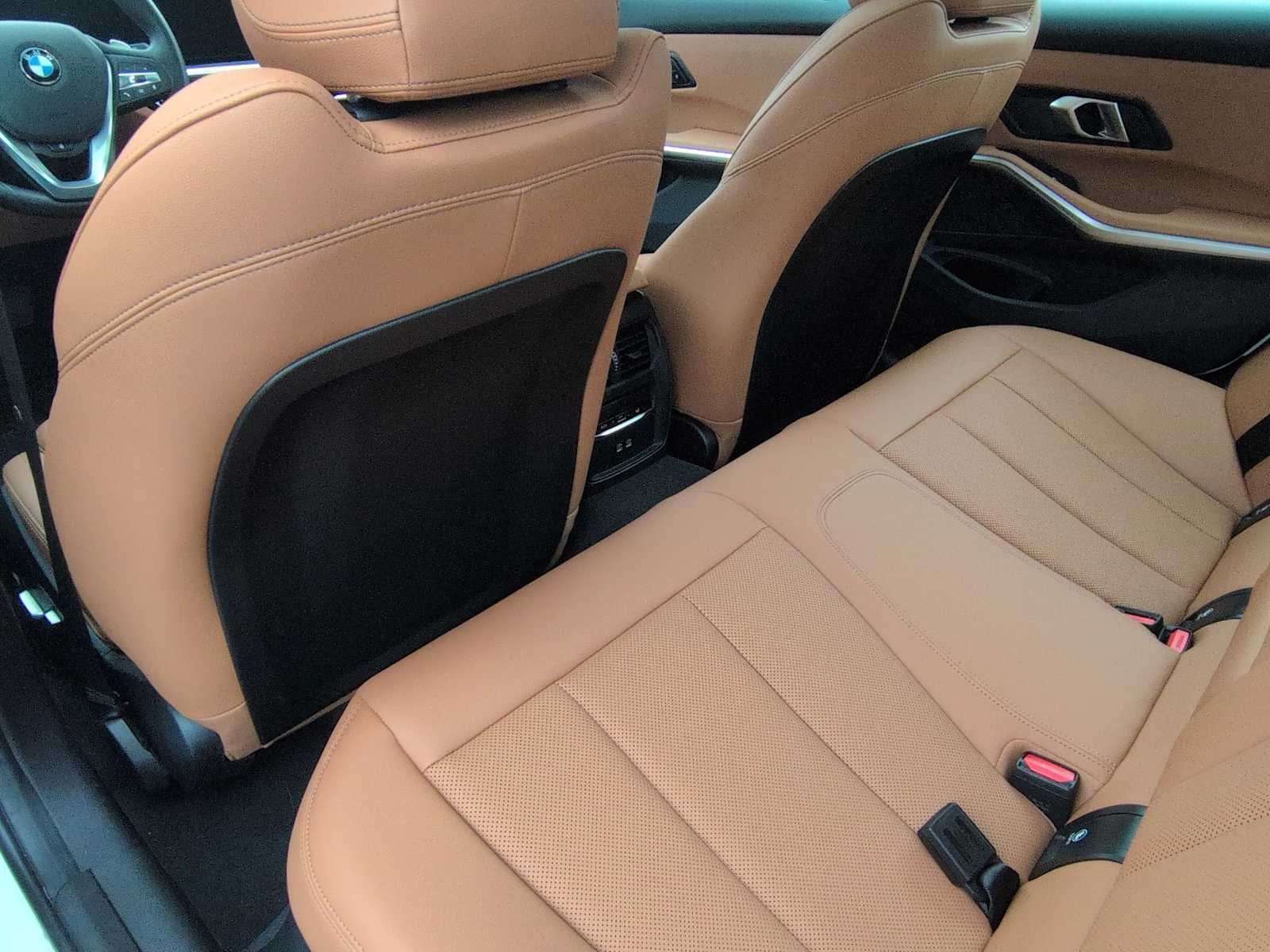 Thumbnail: 2024 BMW 3 Series - 25