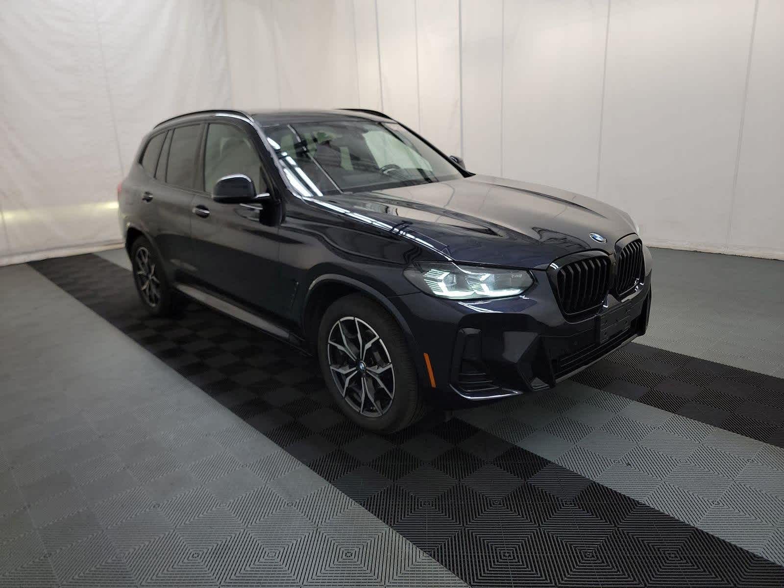 Thumbnail: 2023 BMW X3 - 3