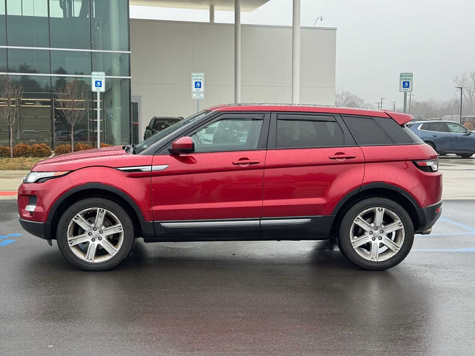 Thumbnail: 2014 Land Rover Range Rover Evoque - 3