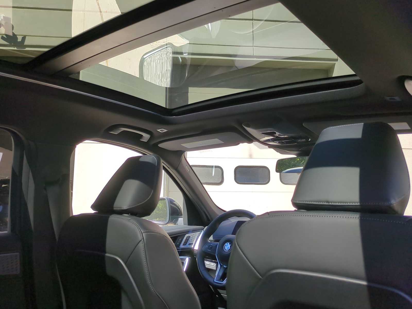 2025 BMW X1 xDrive28i 23