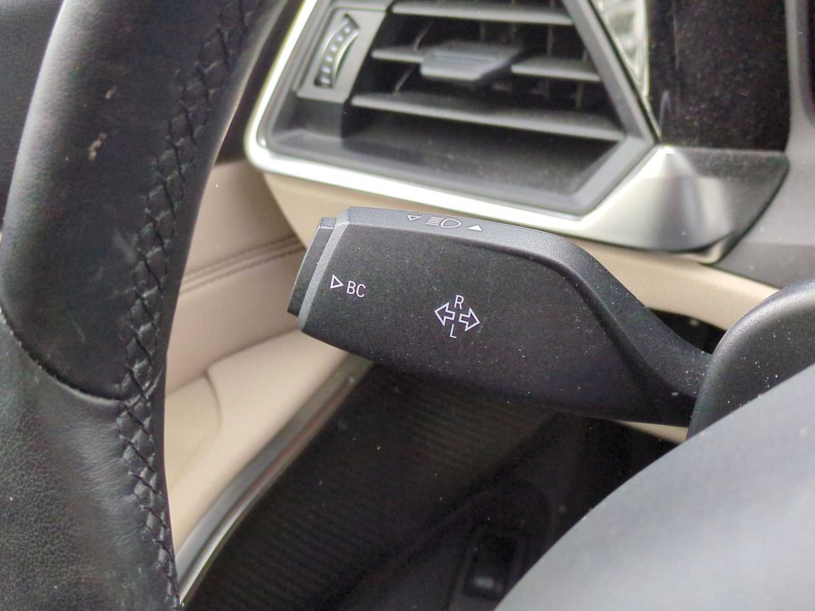 Thumbnail: 2019 BMW 3 Series - 28