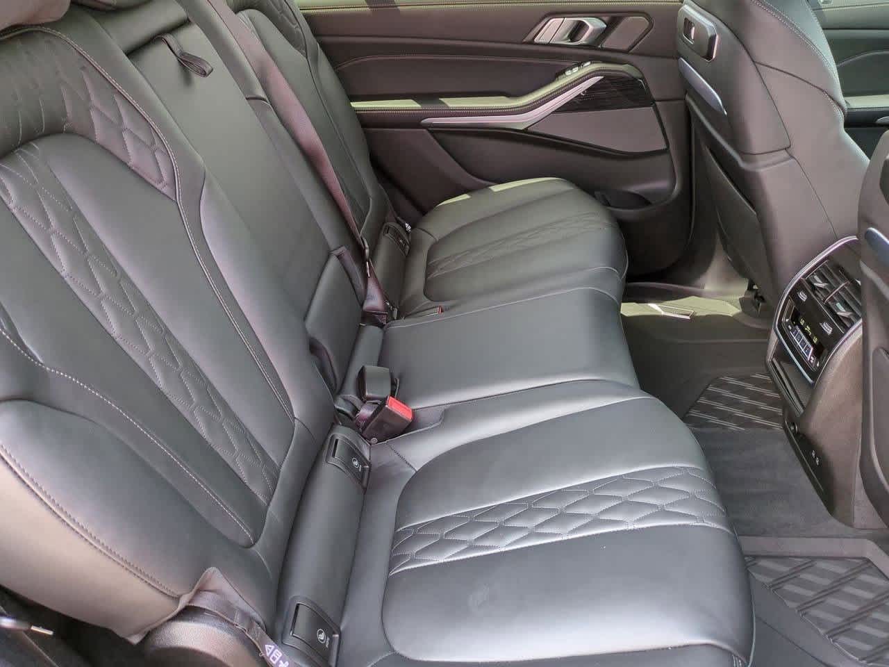 Thumbnail: 2025 BMW X7 - 20