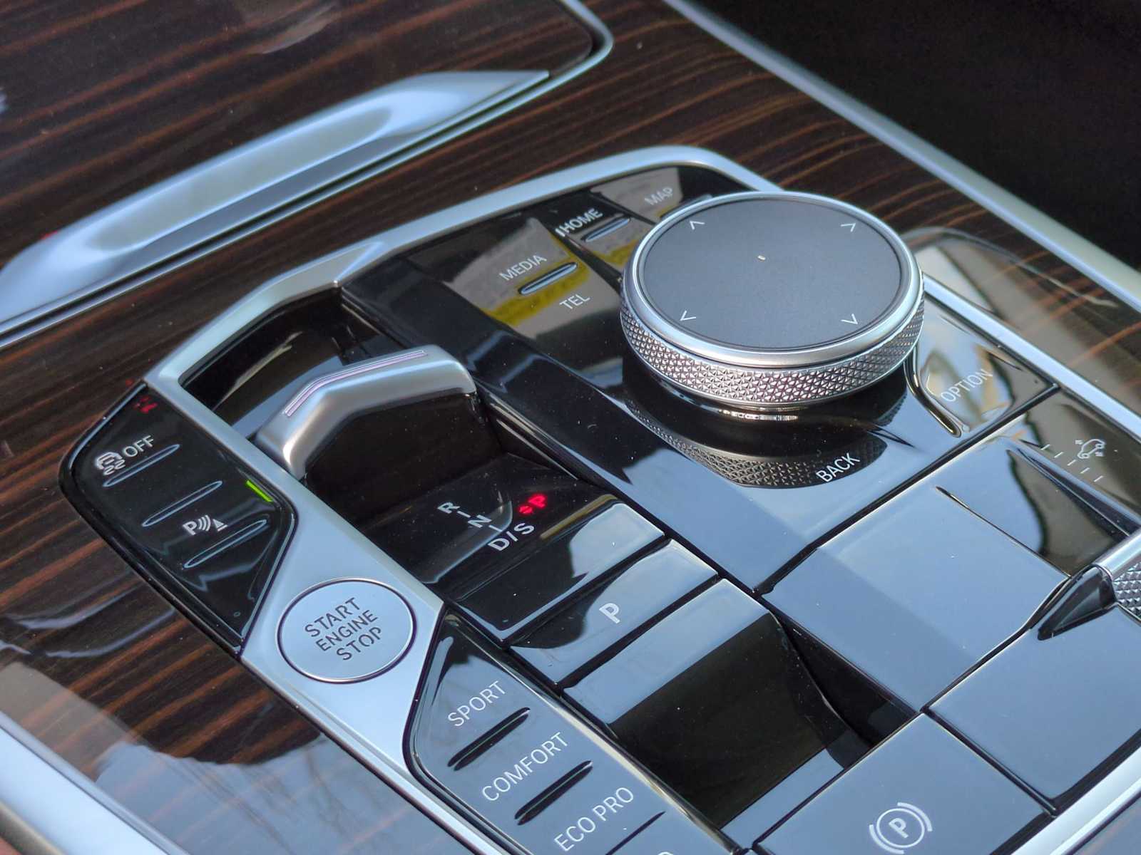 Thumbnail: 2026 BMW X7 - 34