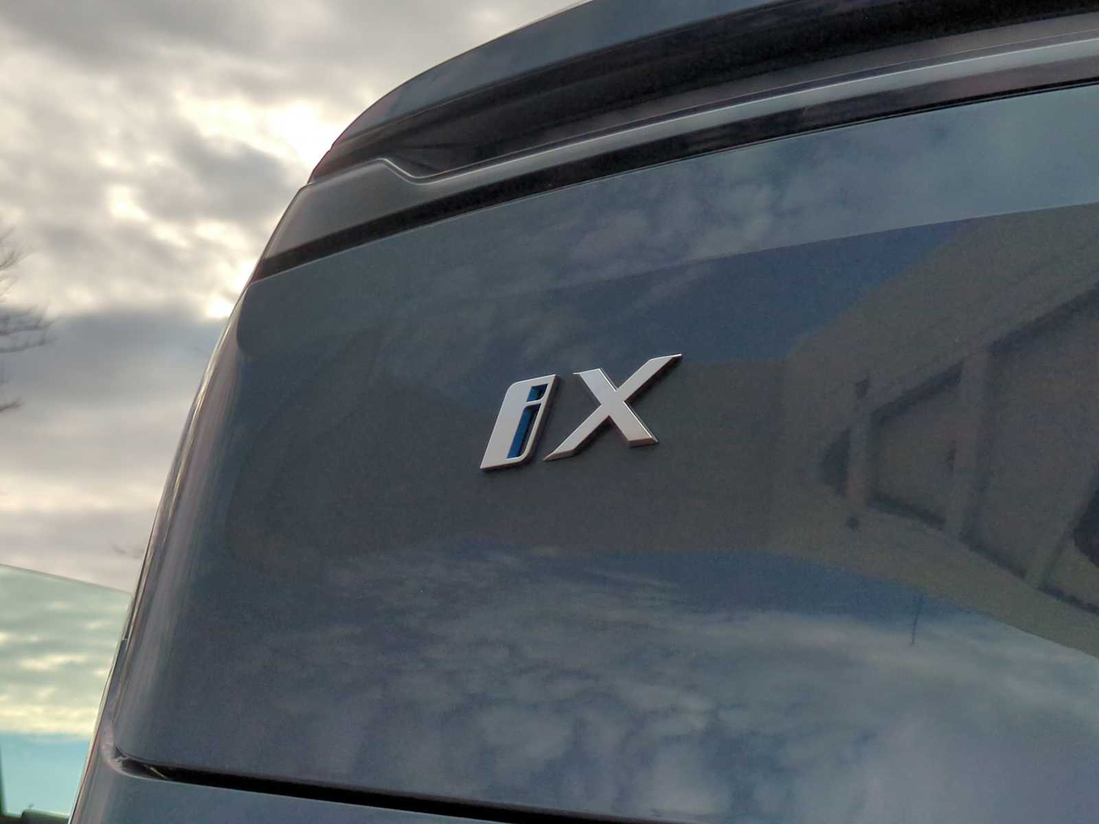 Thumbnail: 2025 BMW iX - 13