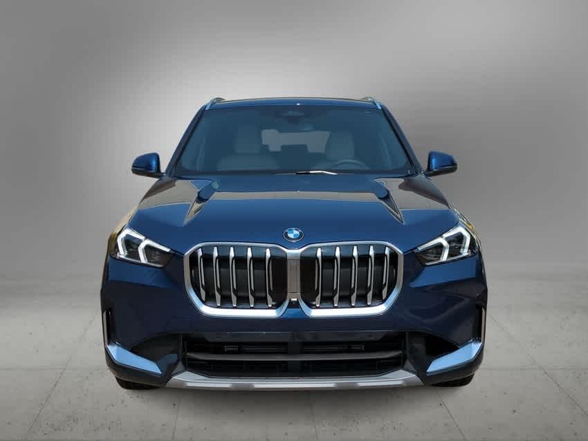 2025 BMW X1 xDrive28i 3