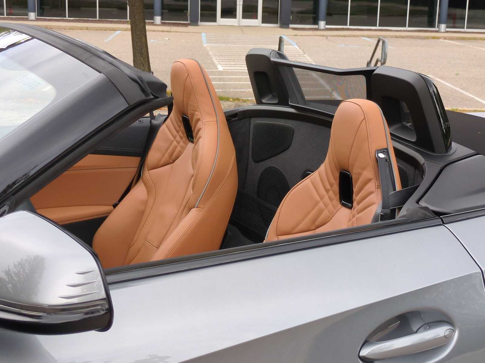 Thumbnail: 2026 BMW Z4 - 11