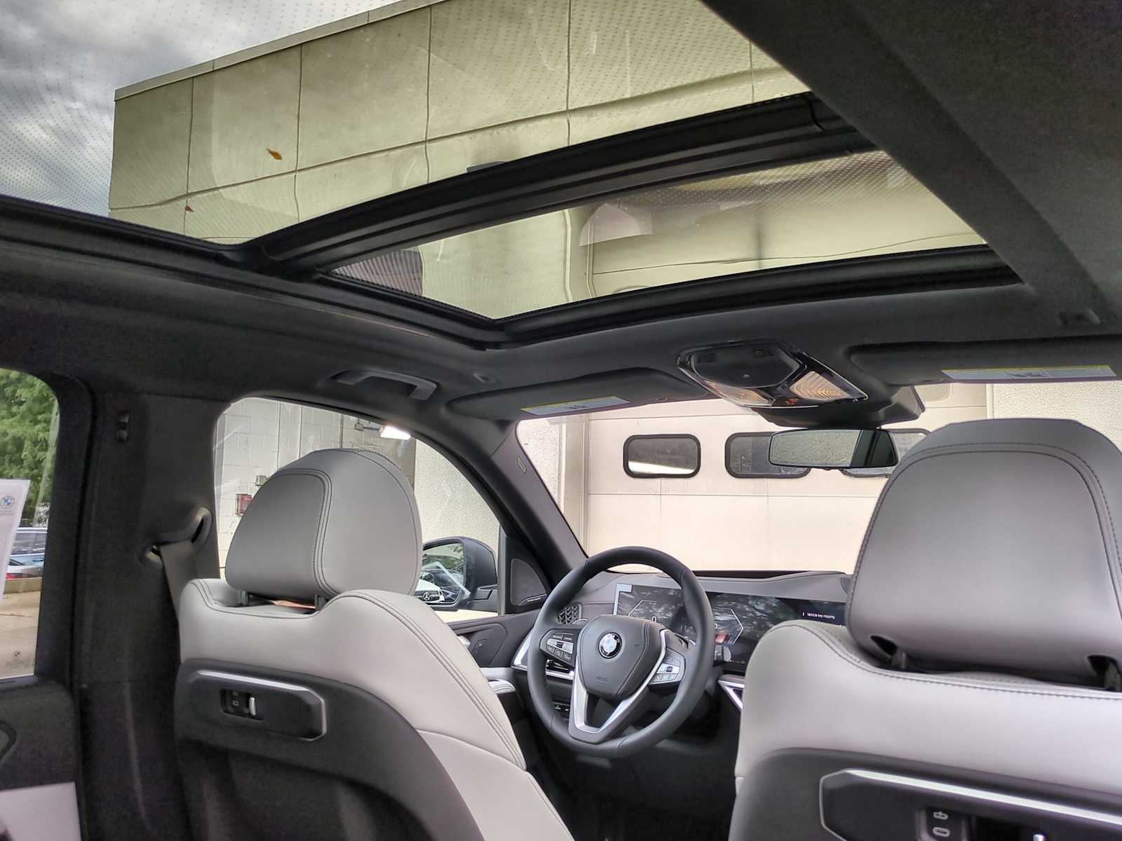 Thumbnail: 2026 BMW X5 - 22