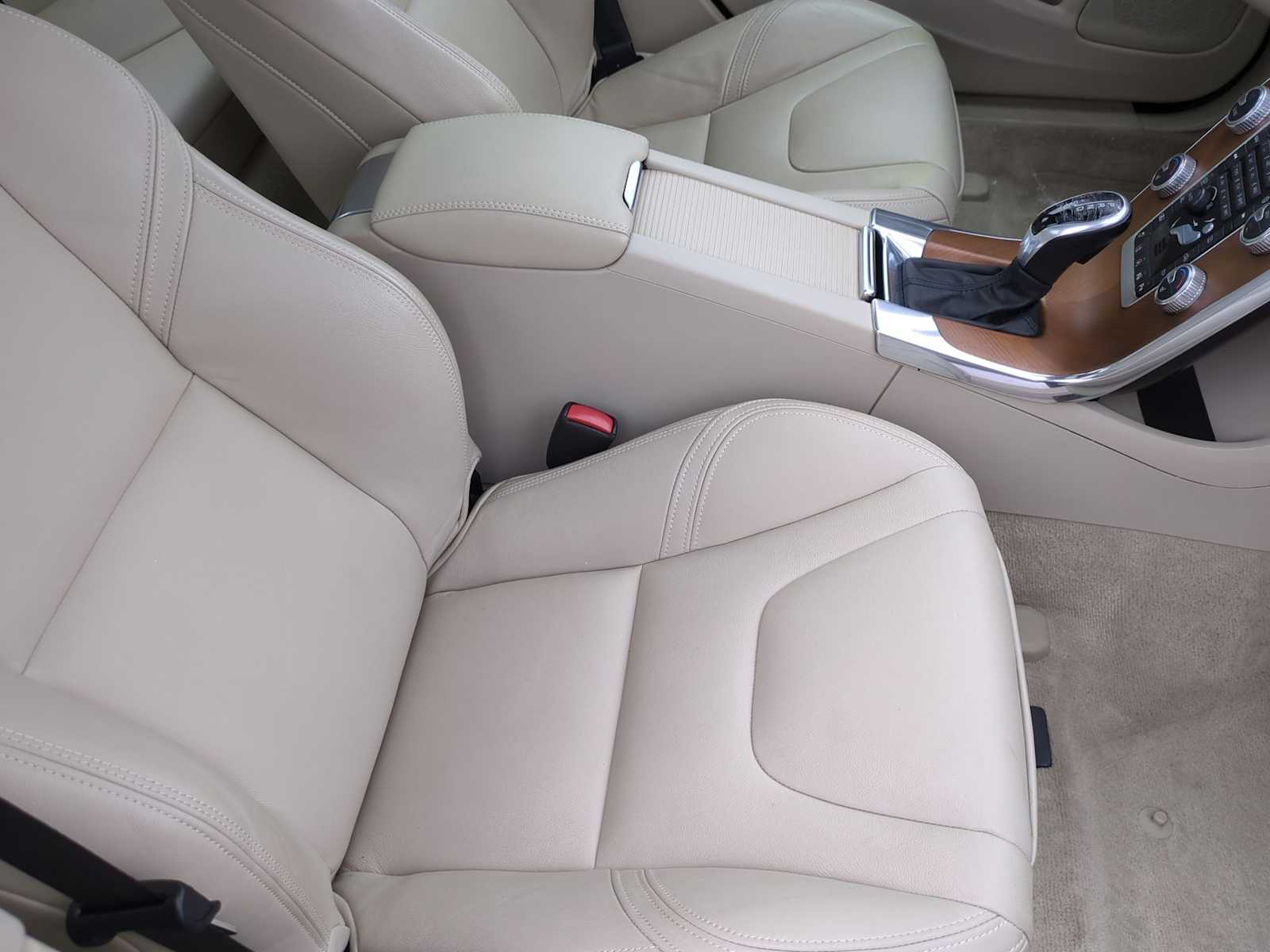 Thumbnail: 2016 Volvo S60 - 23