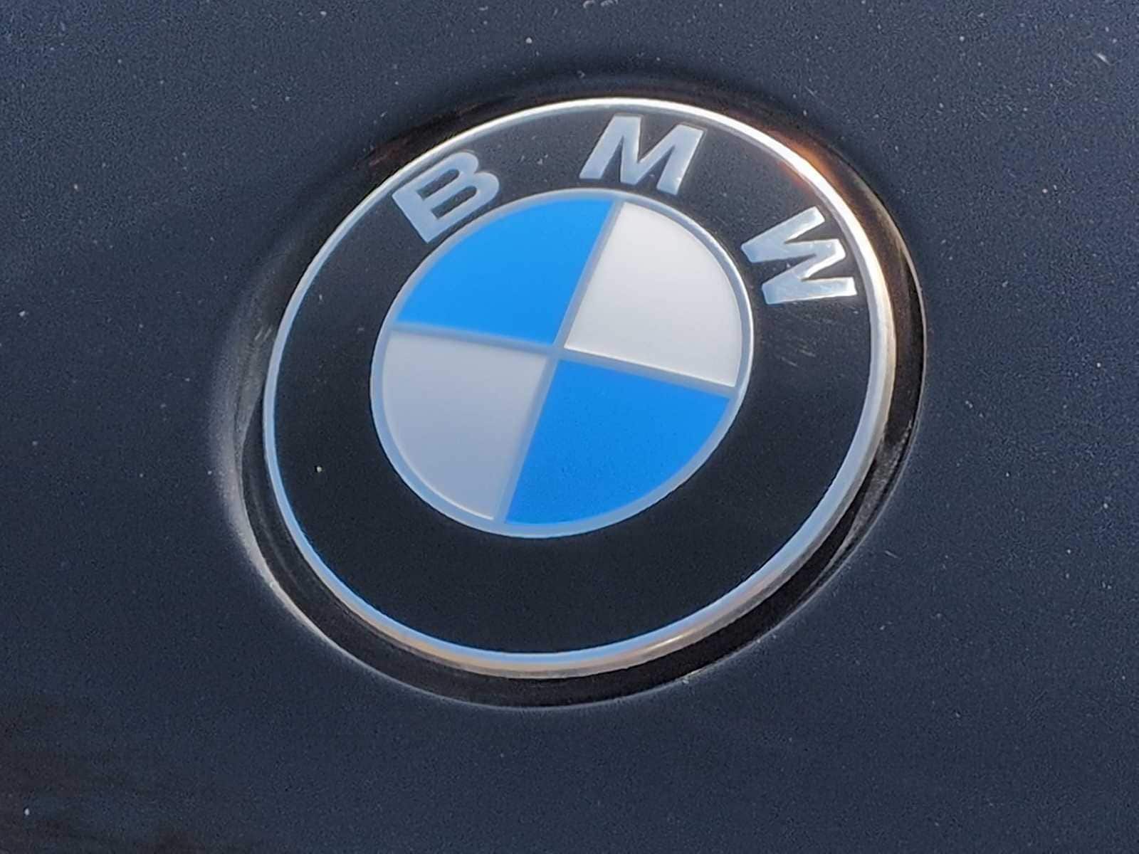 Thumbnail: 2021 BMW X5 - 12