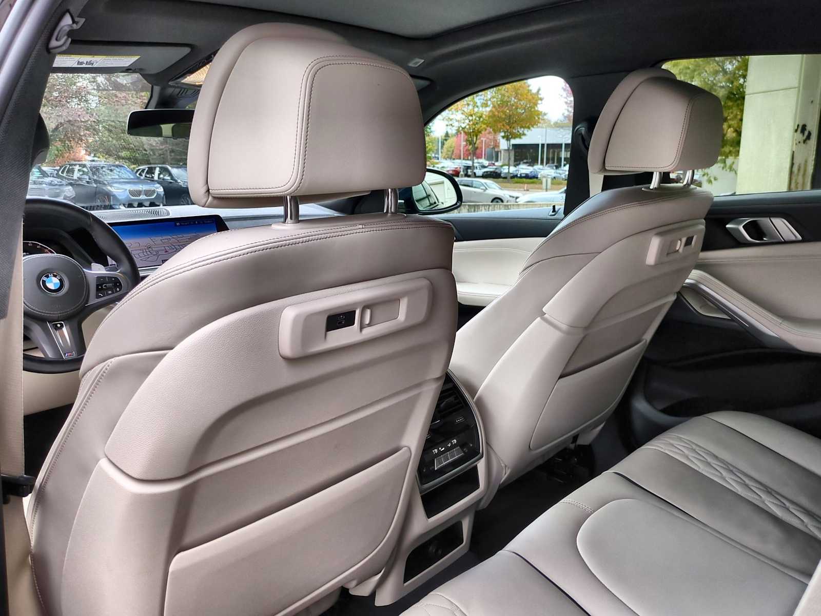 Thumbnail: 2023 BMW X6 - 18