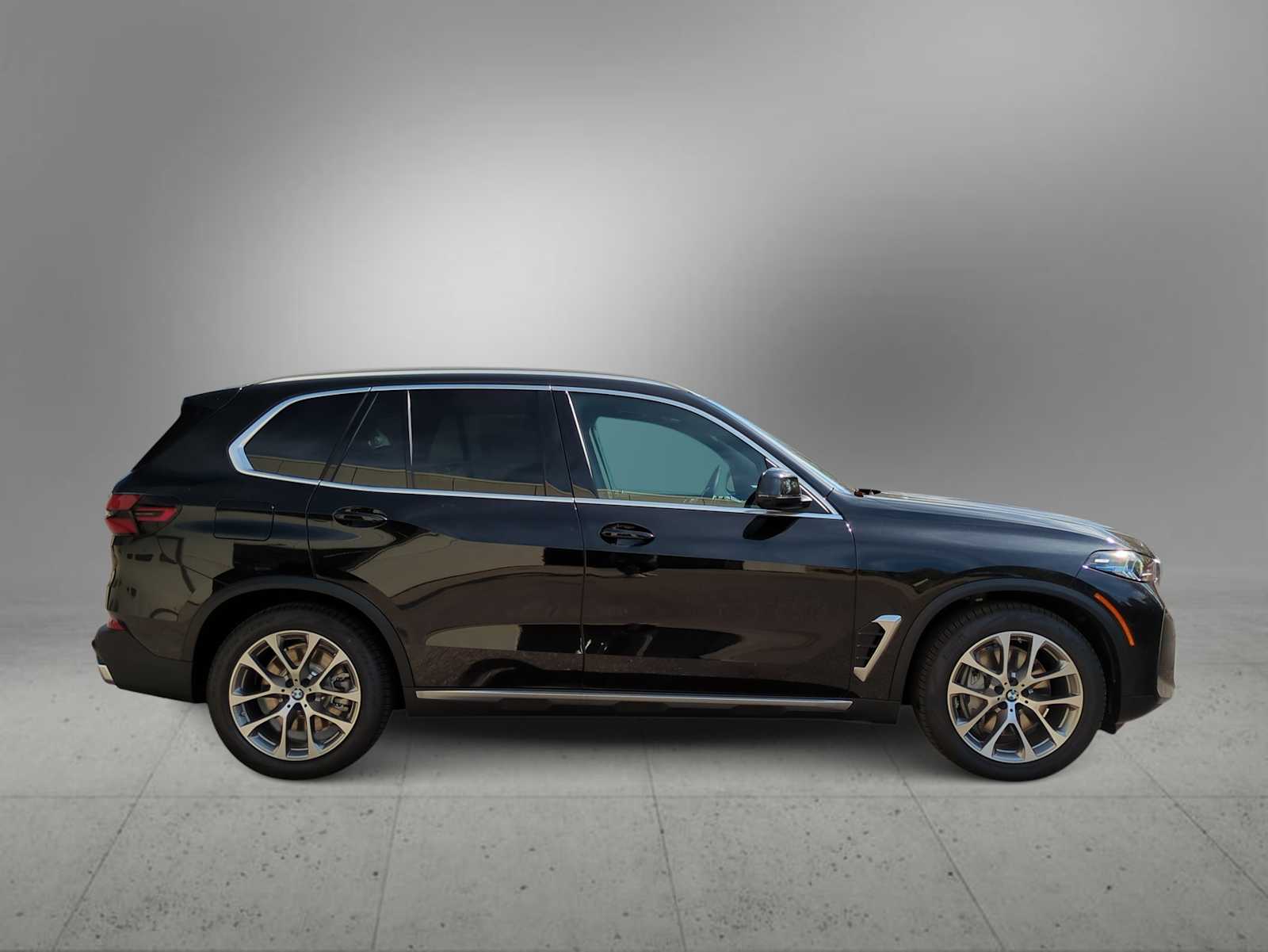 Thumbnail: 2026 BMW X5 - 9