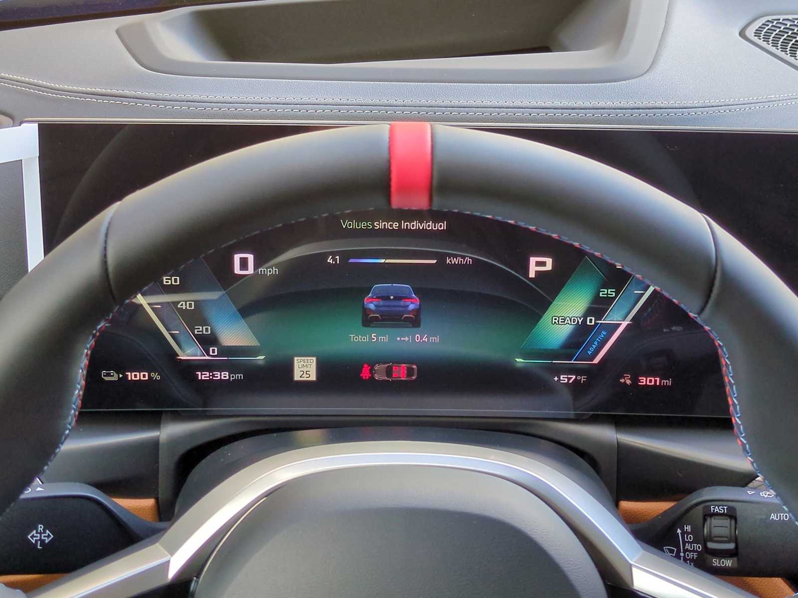 Thumbnail: 2025 BMW i4 - 35