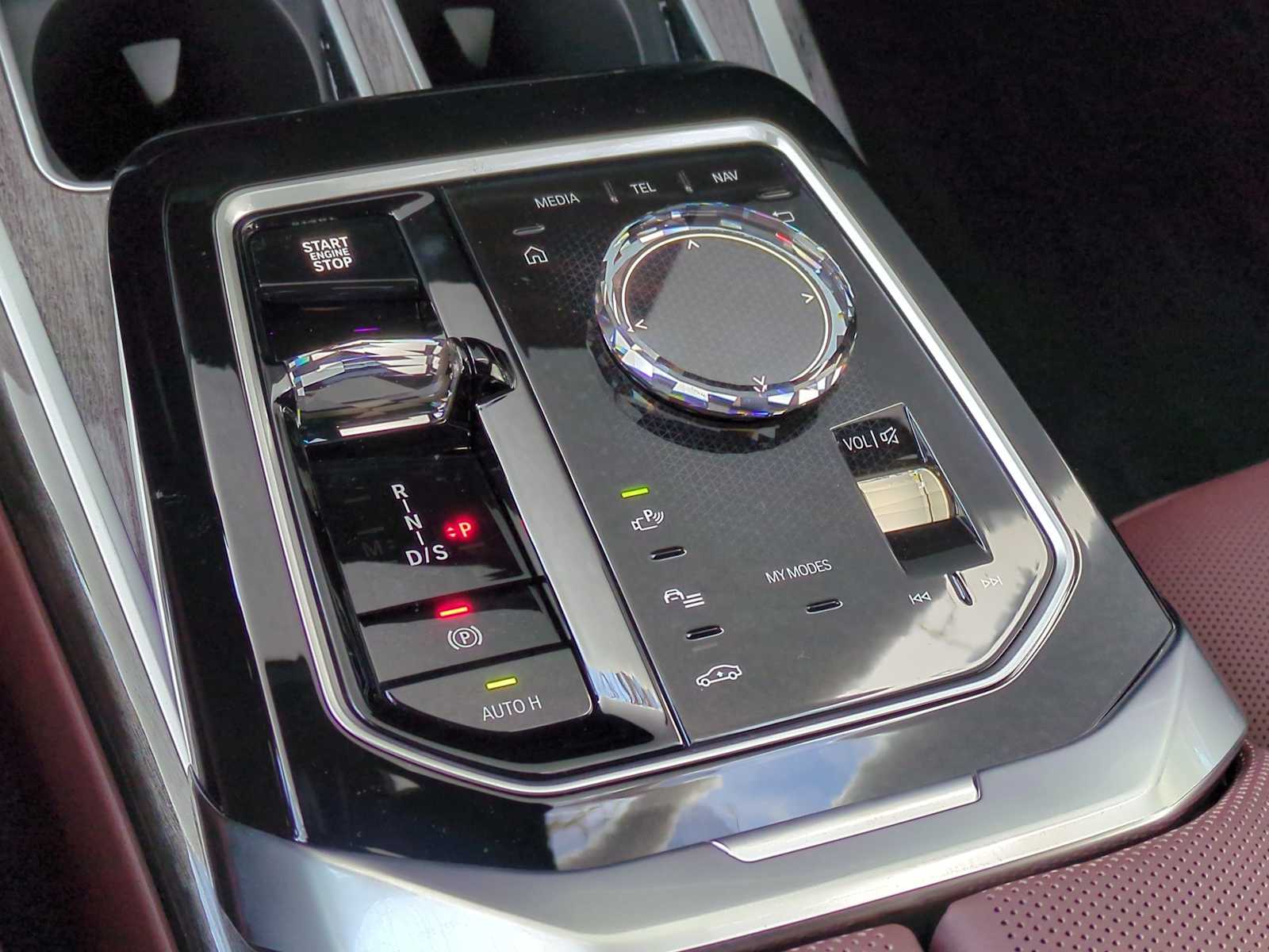 Thumbnail: 2025 BMW 7 Series - 35