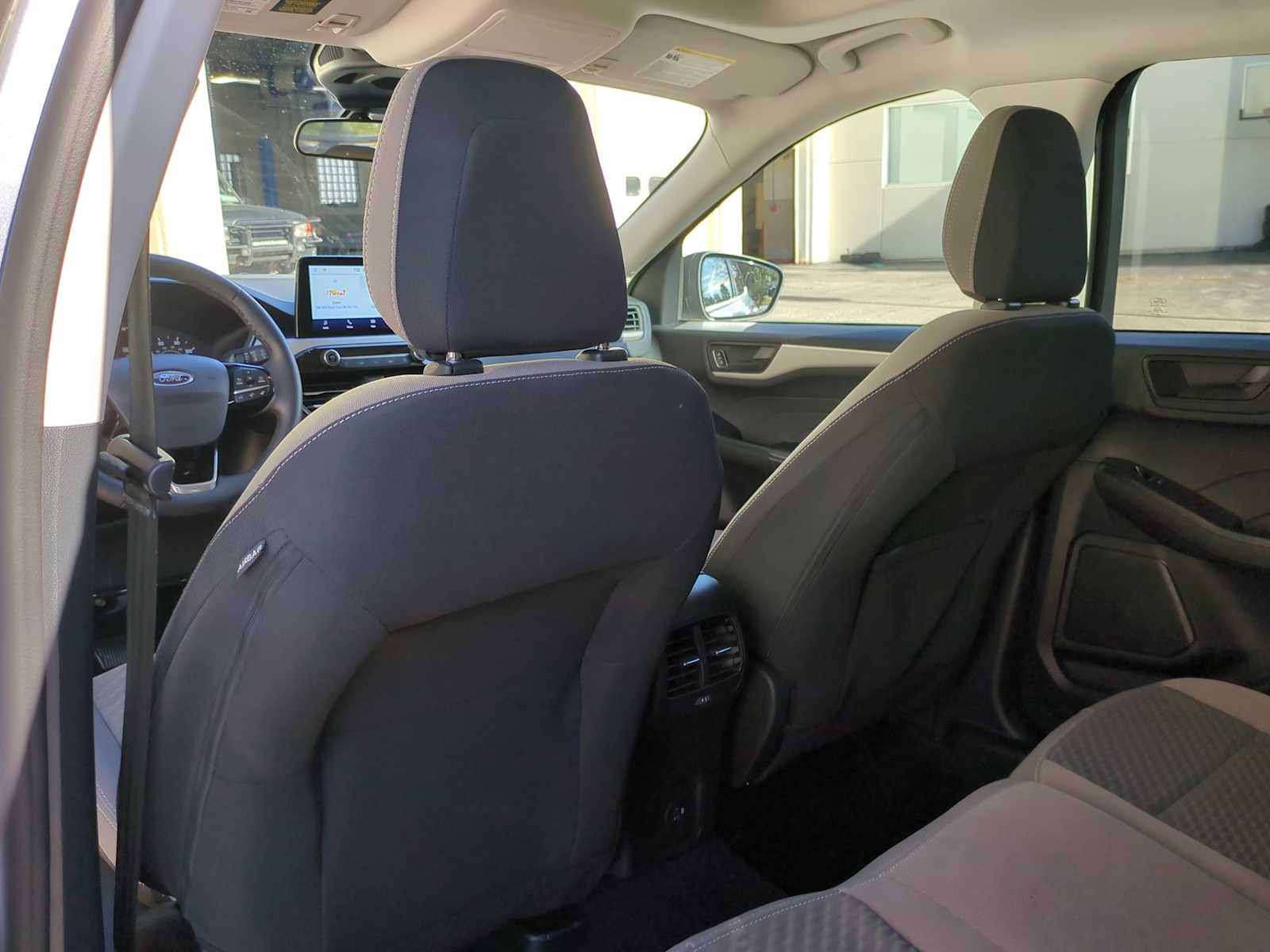 Thumbnail: 2022 Ford Escape - 18