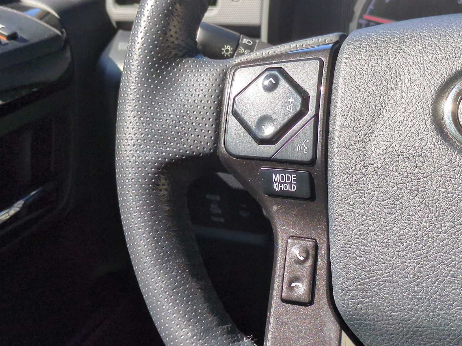 Thumbnail: 2023 Toyota 4Runner - 25