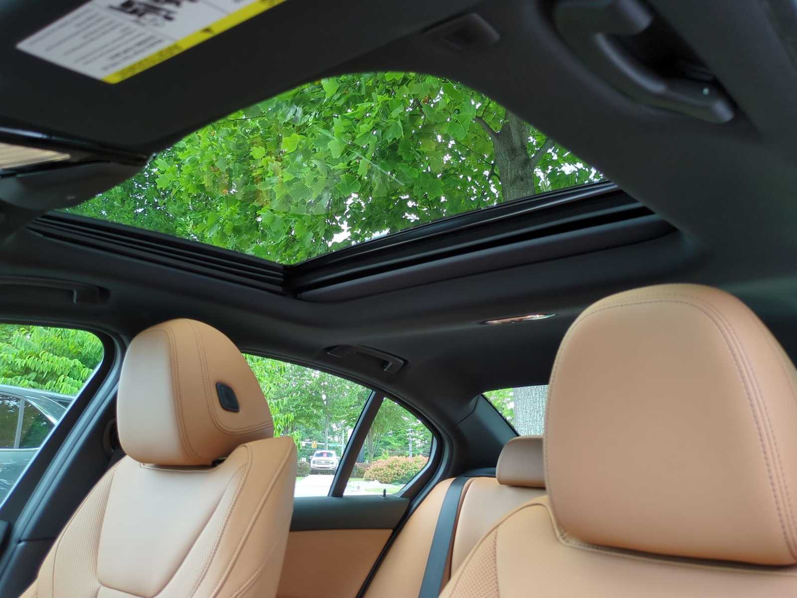 Thumbnail: 2025 BMW 3 Series - 19