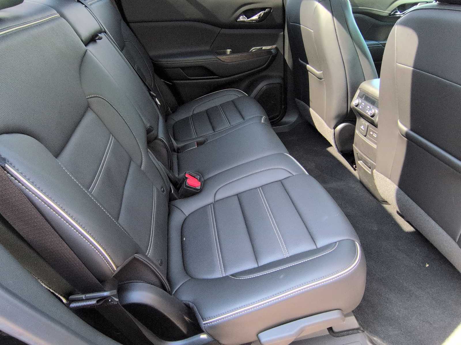 Thumbnail: 2021 GMC Acadia - 21