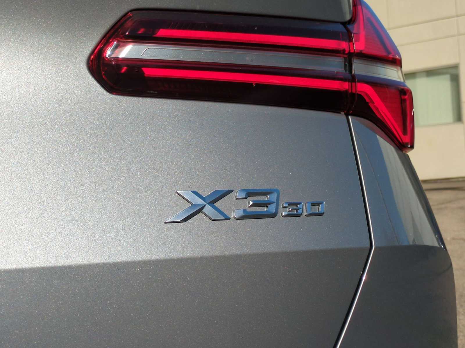 Thumbnail: 2026 BMW X3 - 13